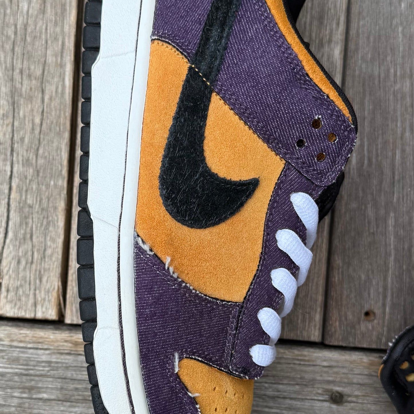 Nike SB Dunk Low Goofy Boy Size 9.5