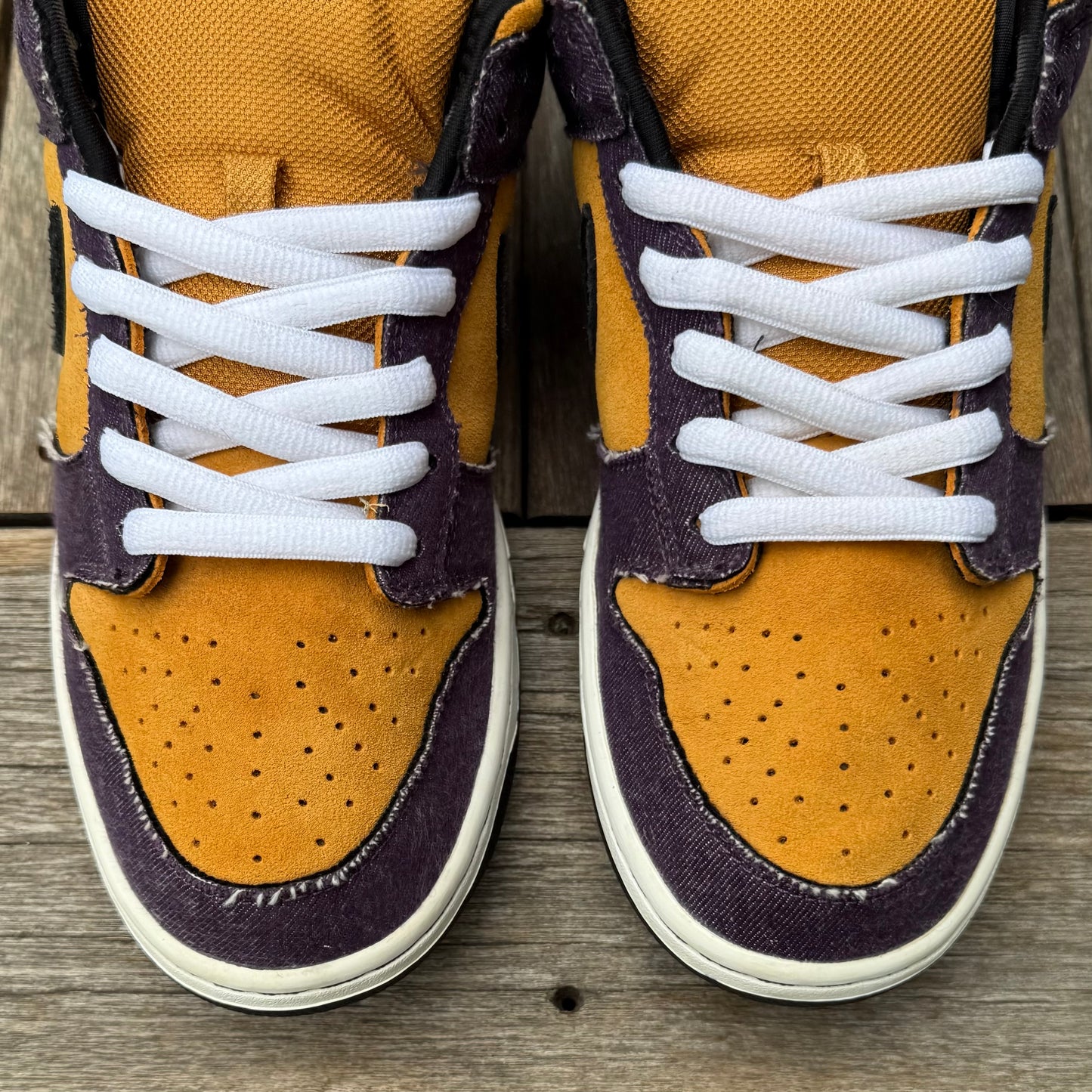 Nike SB Dunk Low Goofy Boy Size 9.5