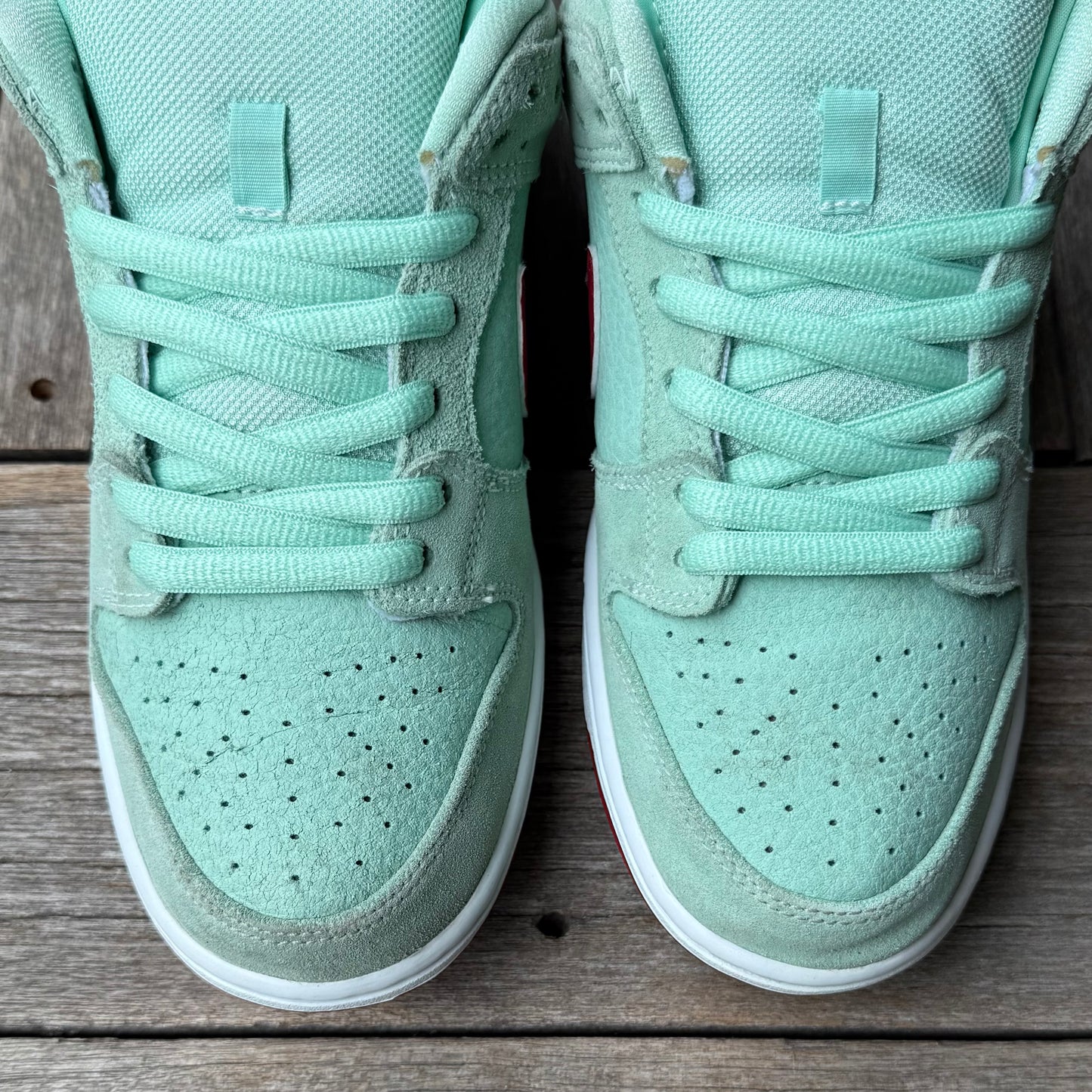 Nike SB Dunk Low Monopoly Mint Size 8.5