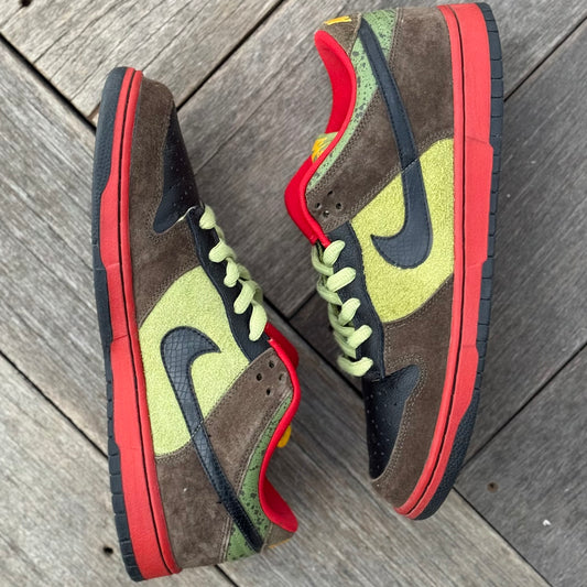 Nike SB Dunk Low Asparagus Size 10.5