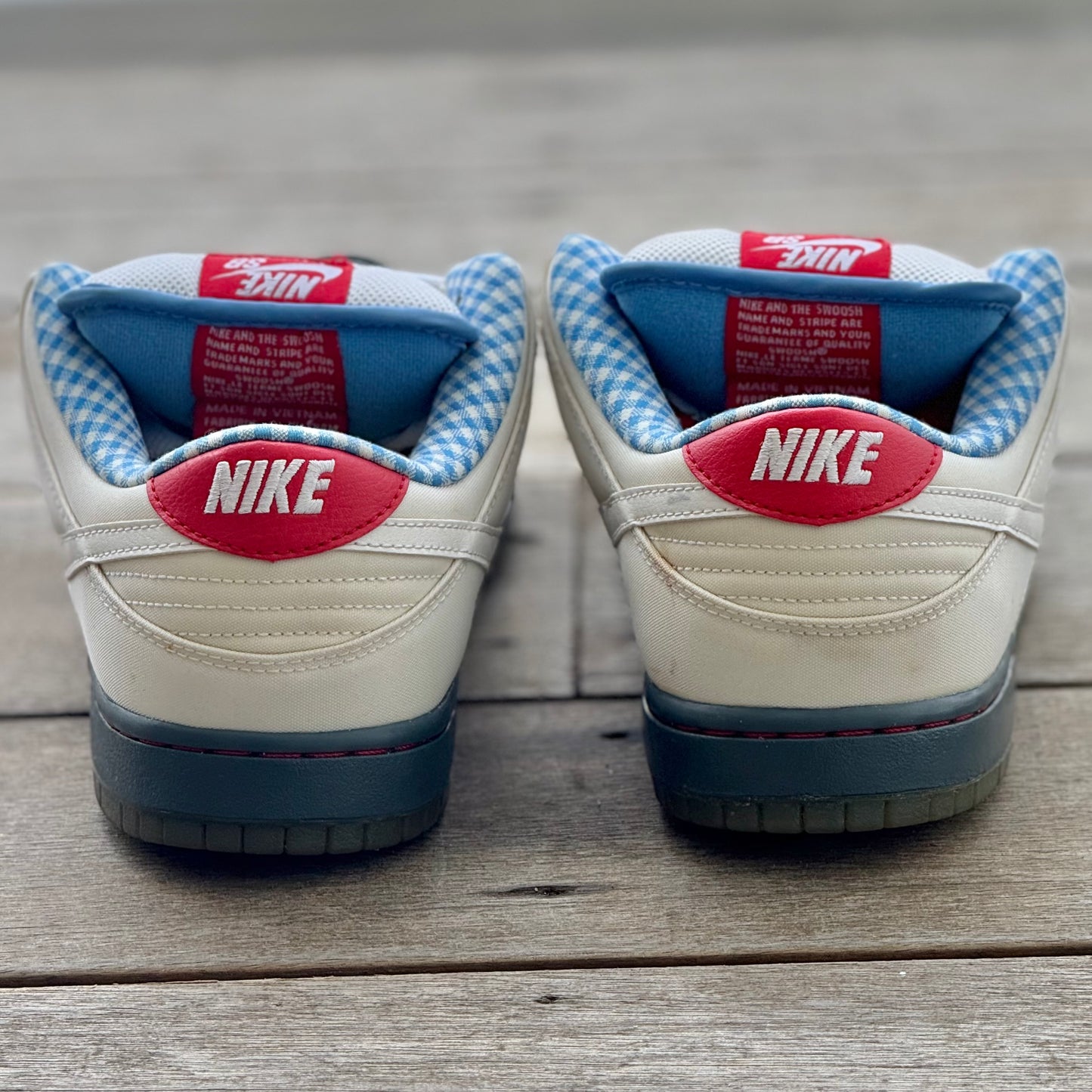 Nike SB Dunk Low Dorothy Size 8.5