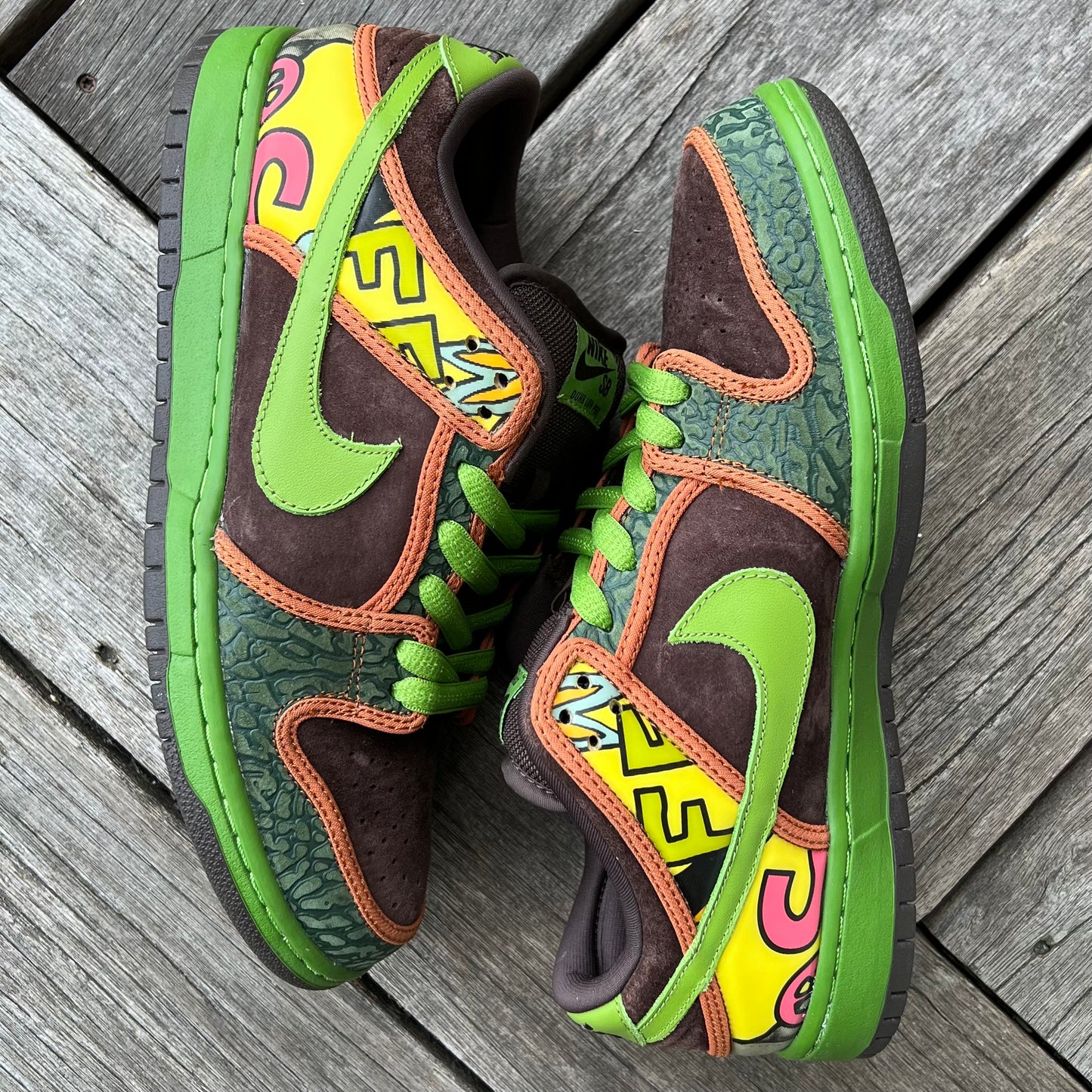 Nike SB Dunk Low De La Soul Size 9.5