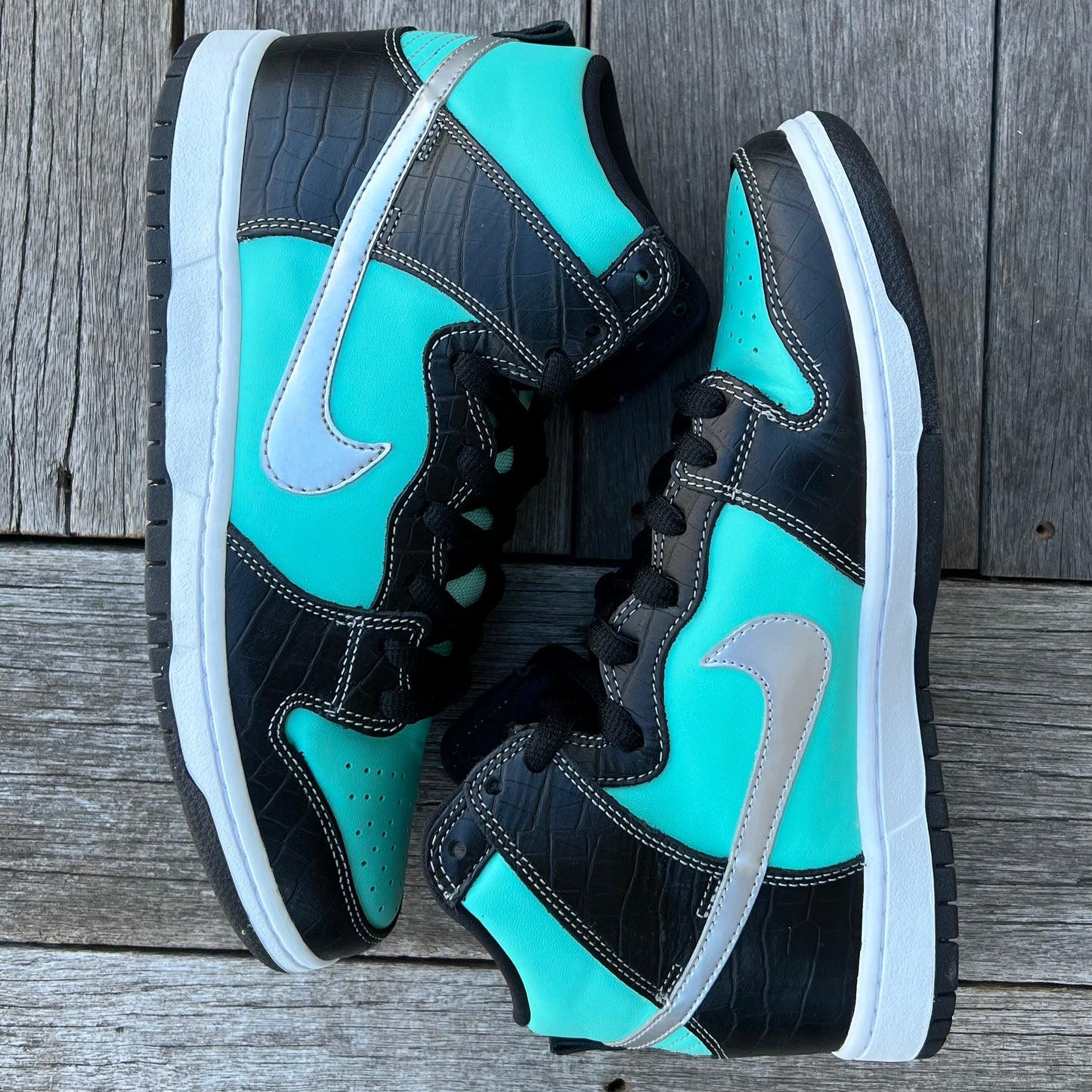 Nike SB Dunk High Tiffany Diamond Size 9.5