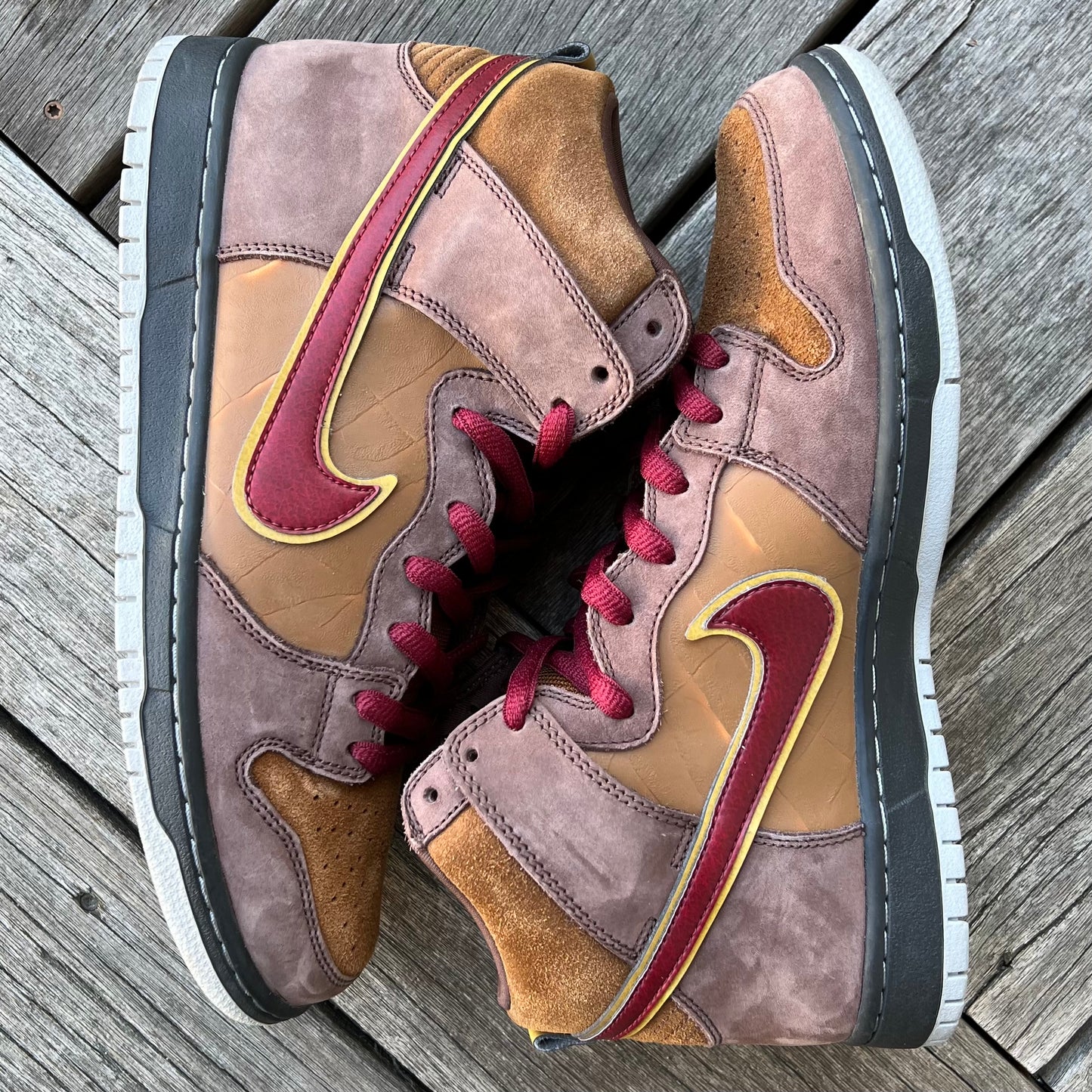 Nike SB Dunk High Cigar City Size 9.5