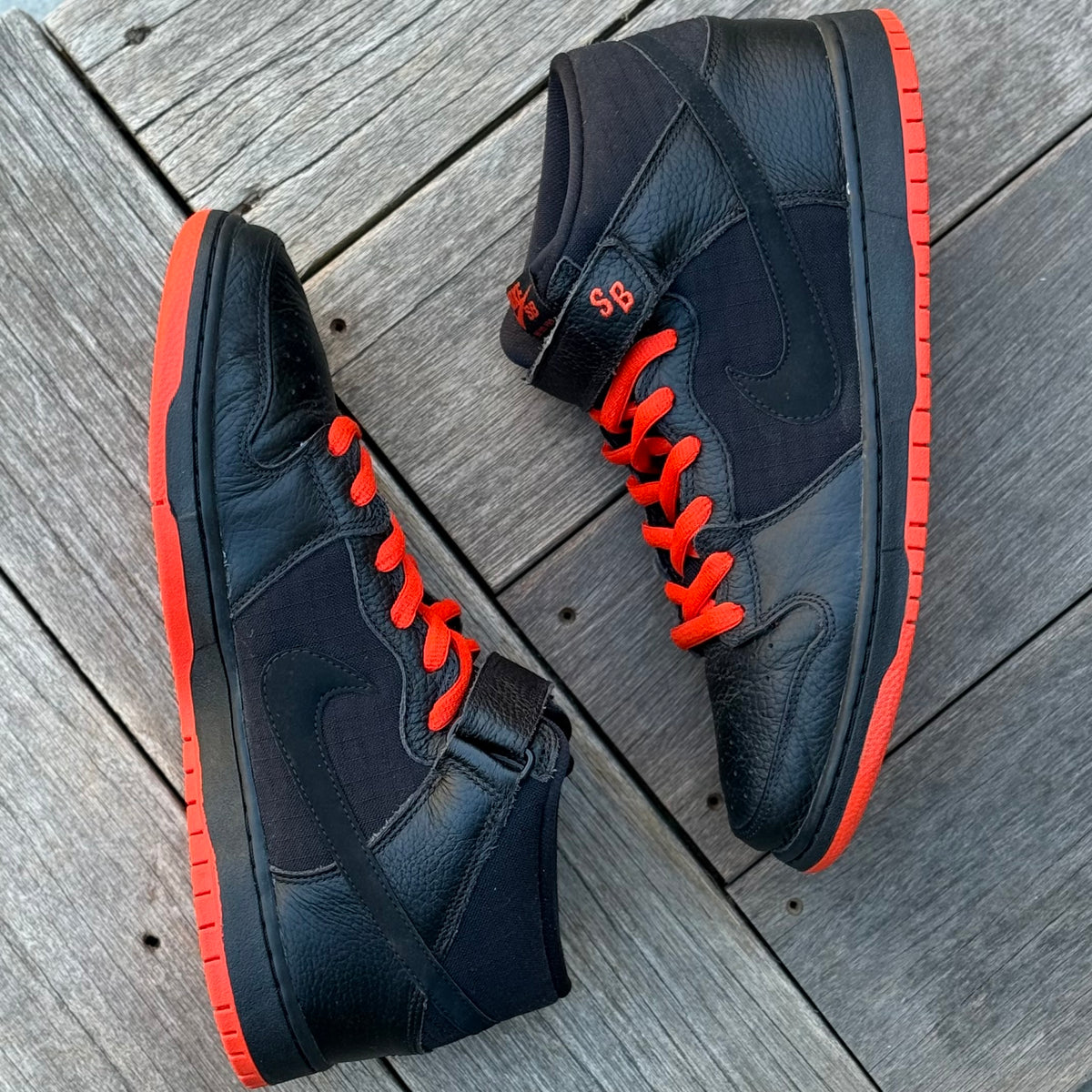 Nike SB Dunk Mid Halloween Size 12