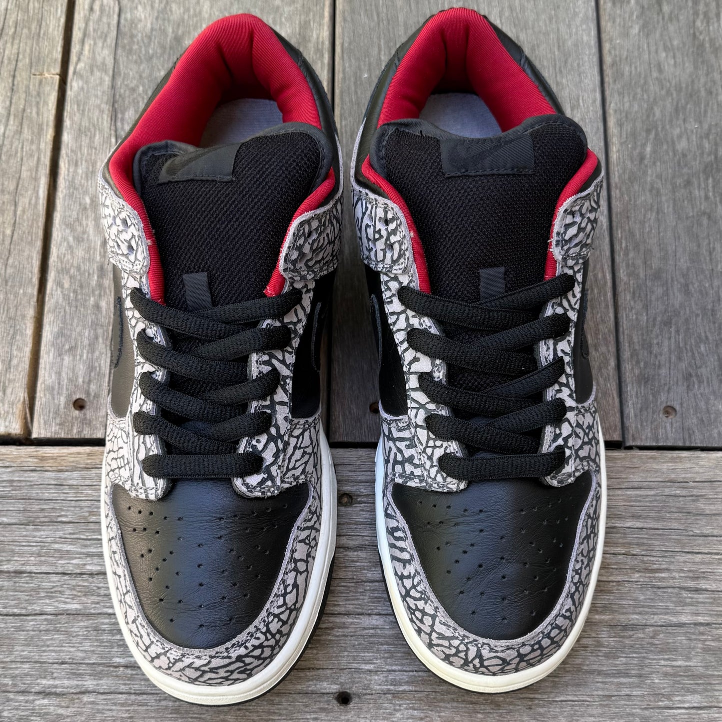 Nike SB Dunk Low Black Cement Supreme Size 9.5