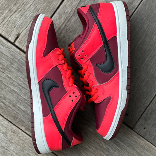 Nike SB Dunk Low Laser Crimson Size 9