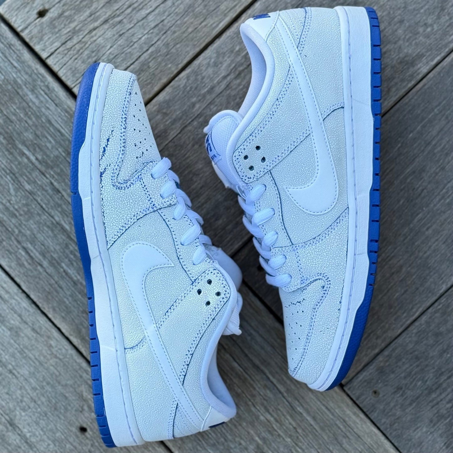 Nike SB Dunk Low Cracked Leather Size 10