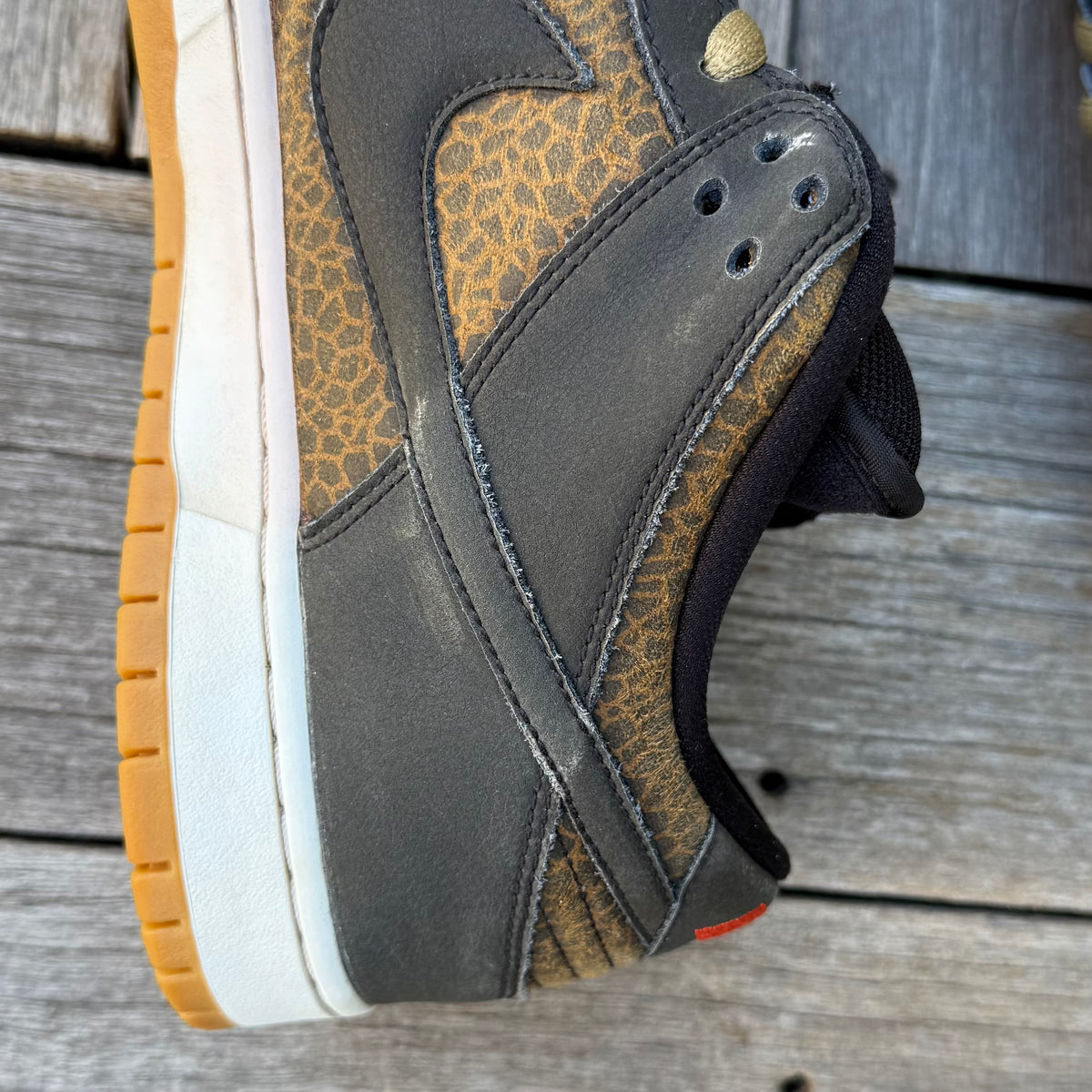 Nike SB Dunk Low Giraffe Size 13