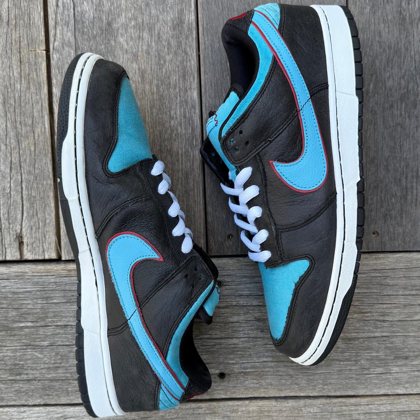 Nike SB Dunk Low Angels & Demons Size 11.5