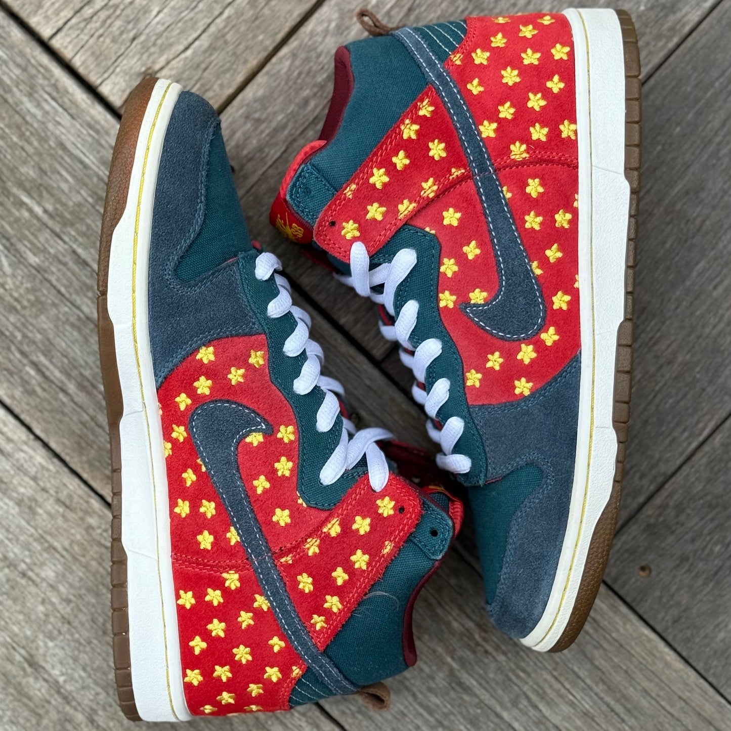 Nike SB Dunk High Quagmire Size 9.5