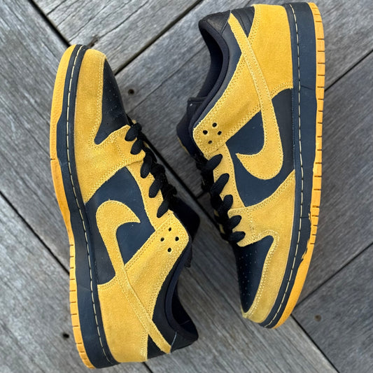 Nike SB Dunk Low Iowa Size 9.5