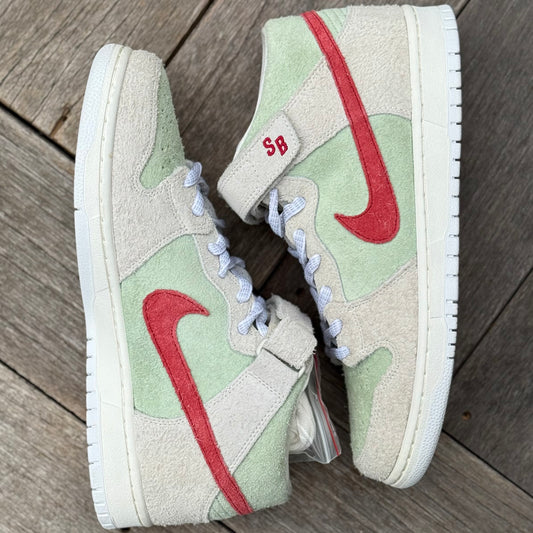 Nike SB Dunk Mid White Widow Size 11