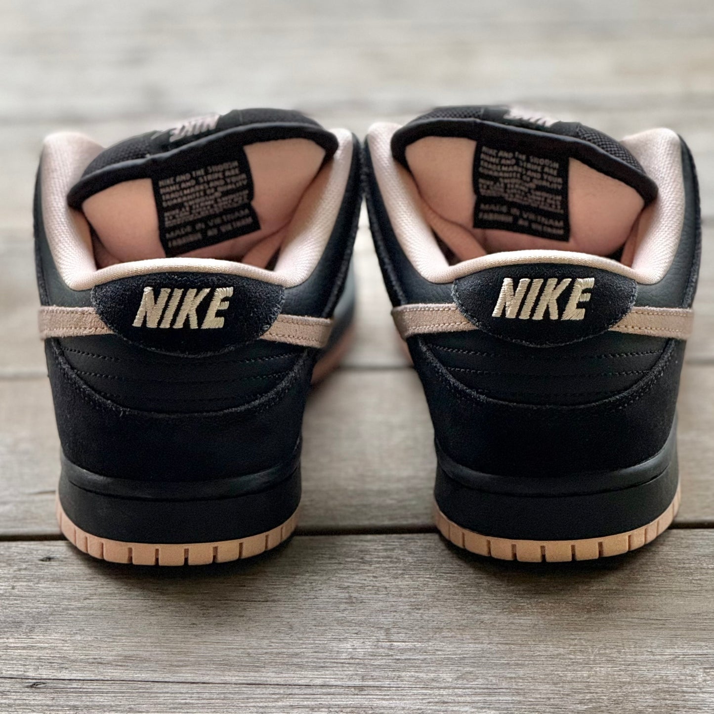 Nike SB Dunk Low Black Pink Coral Size 10.5