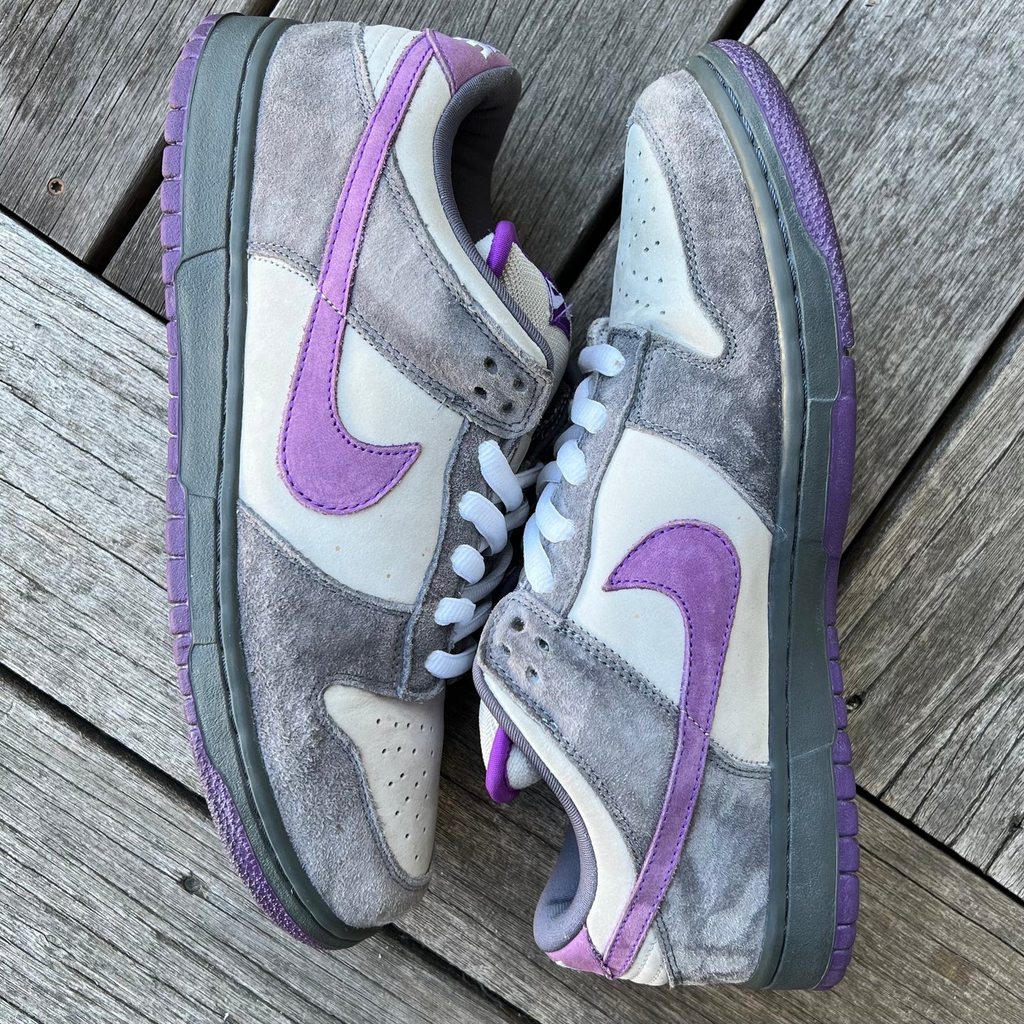 Nike SB Dunk Low Purple Pigeon Size 11