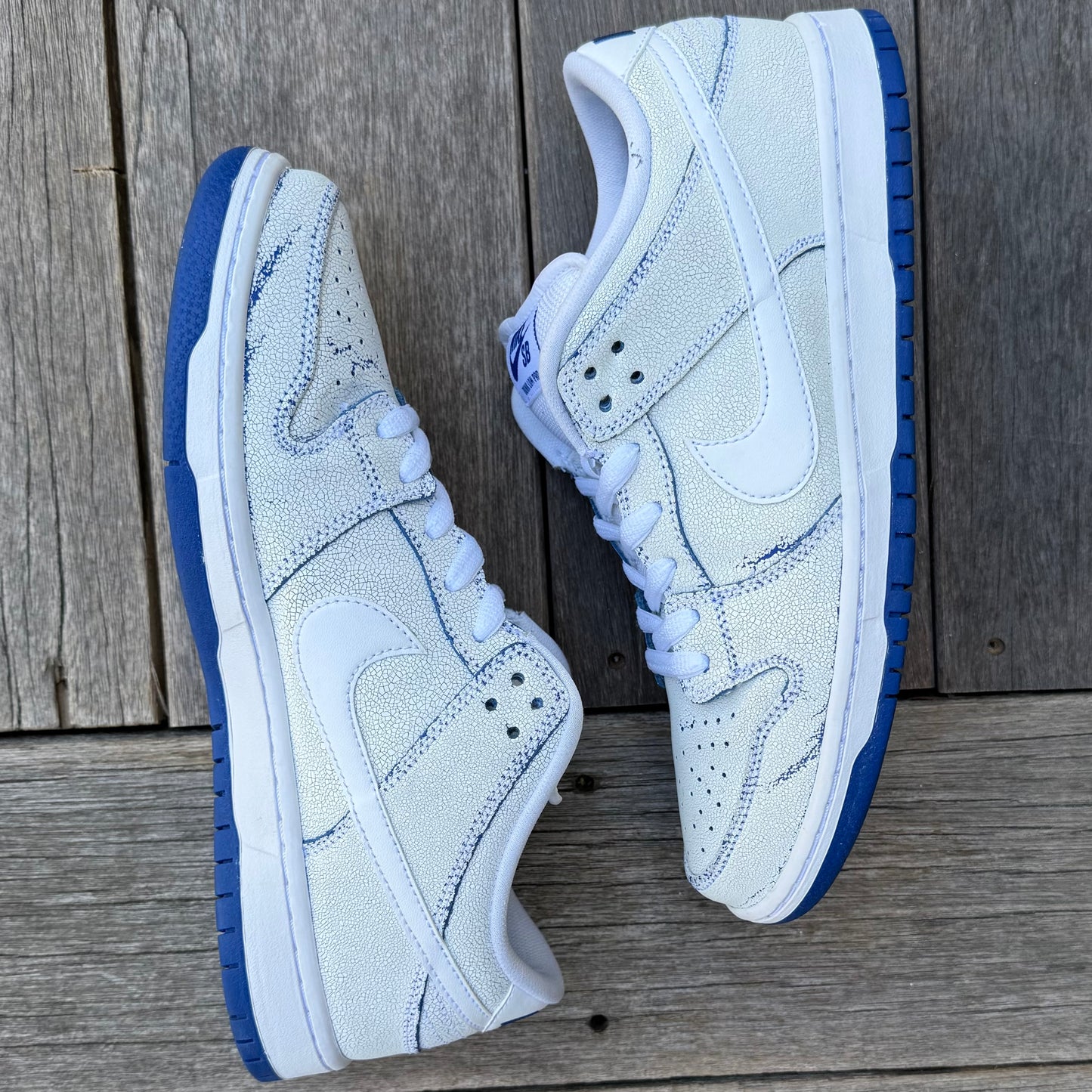 Nike SB Dunk Low Cracked Leather Size 9.5