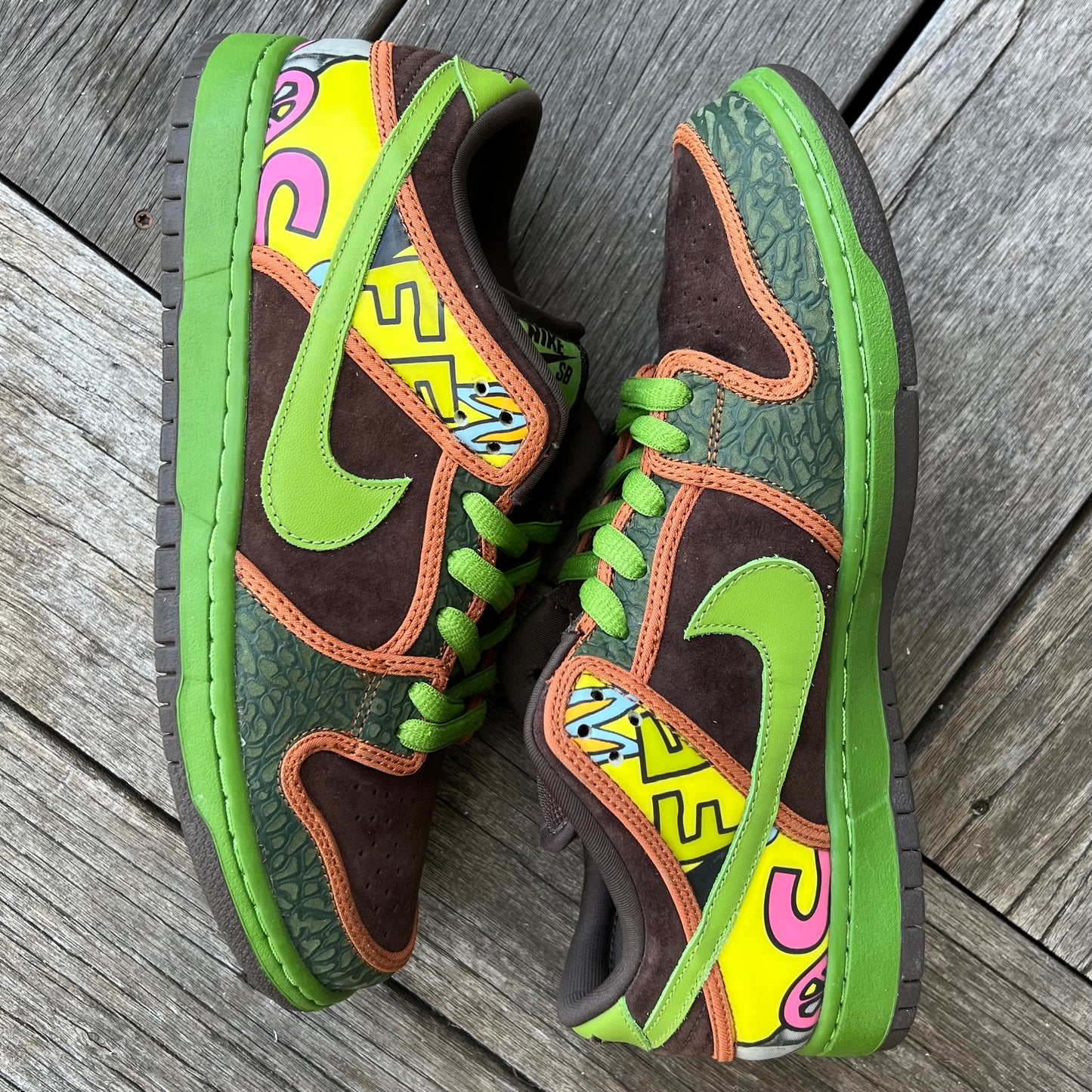 Nike SB Dunk Low De La Soul Size 9.5