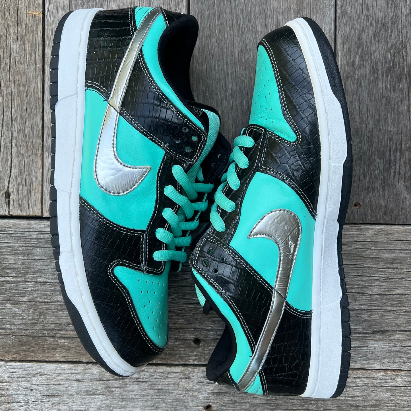 Nike SB Dunk Low Tiffany Diamond Size 12