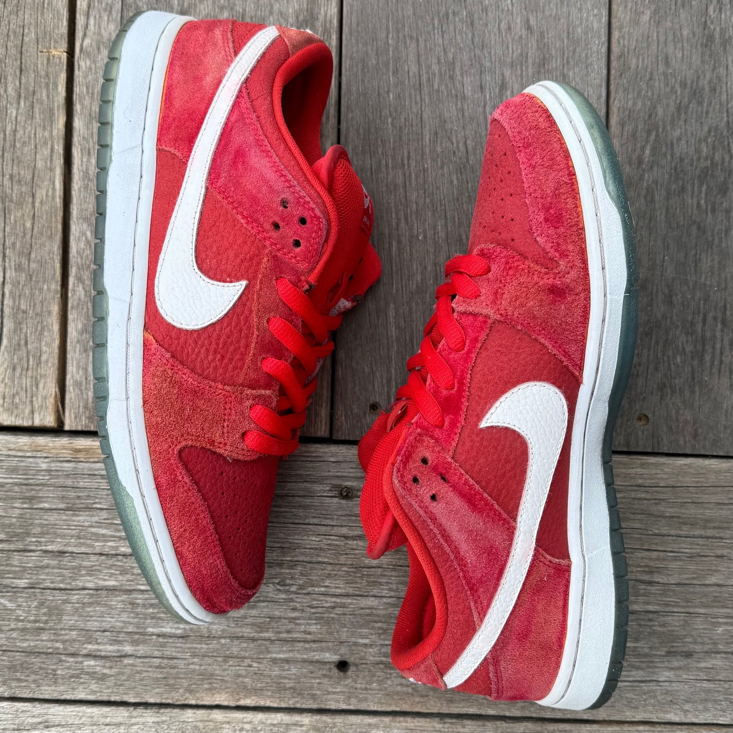 Nike SB Dunk Low Challenge Red Size 8.5