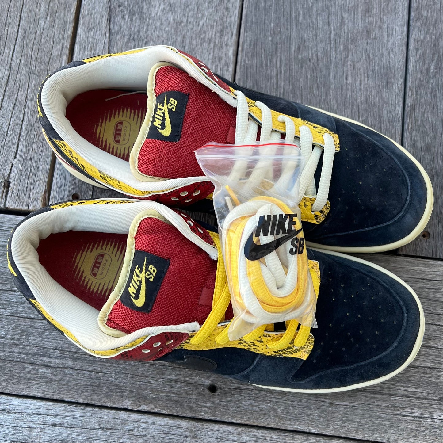 Nike SB Dunk Low Coral Snake Size 10