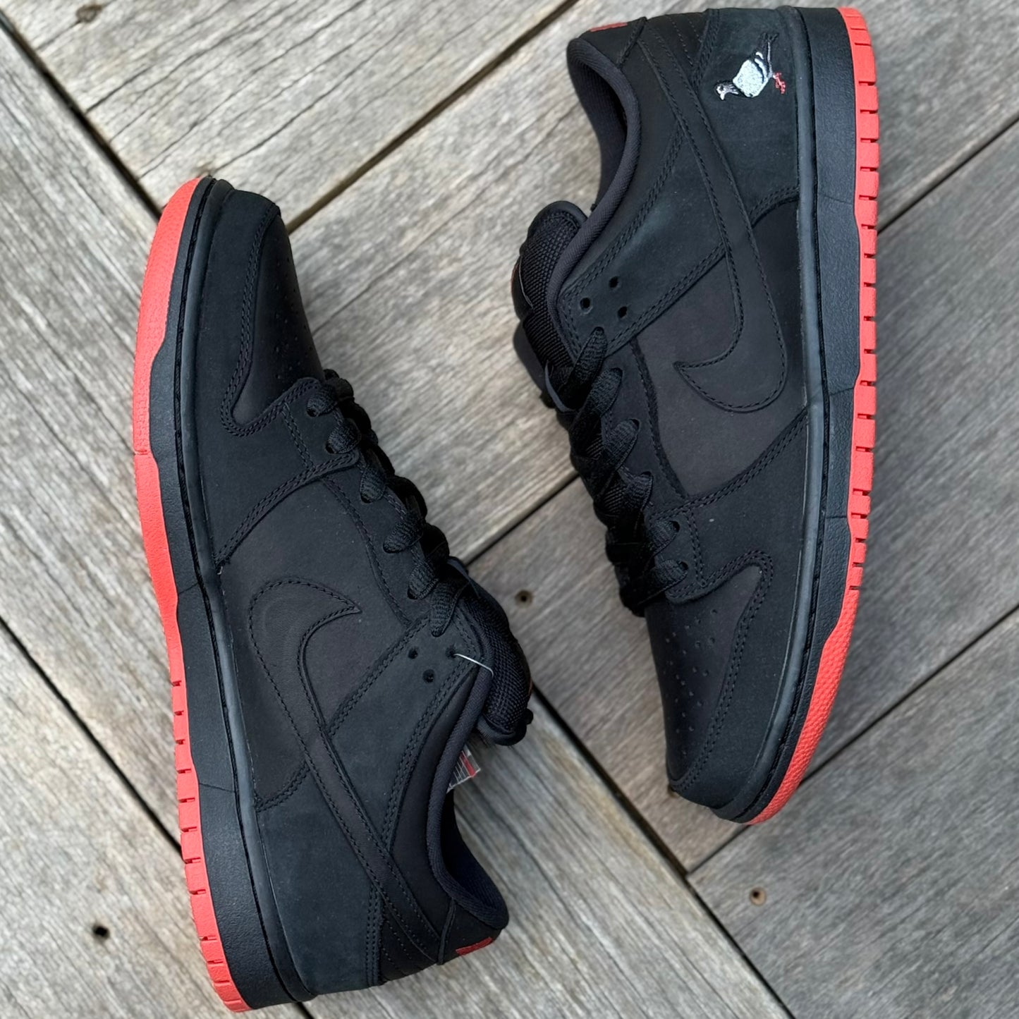 Nike SB Dunk Low Black Pigeon Size 9.5