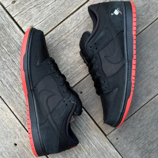 Nike SB Dunk Low Black Pigeon Size 9.5