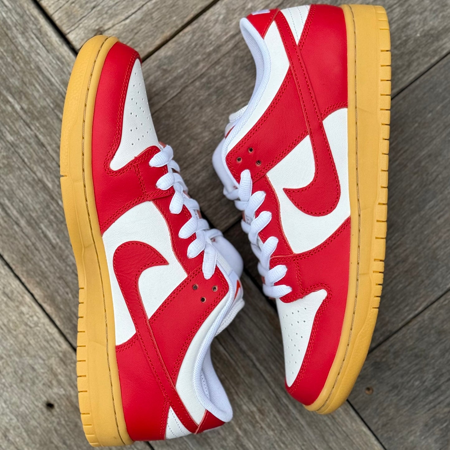 Nike SB Dunk Low University Red Gum Orange Label SAMPLE Size 9