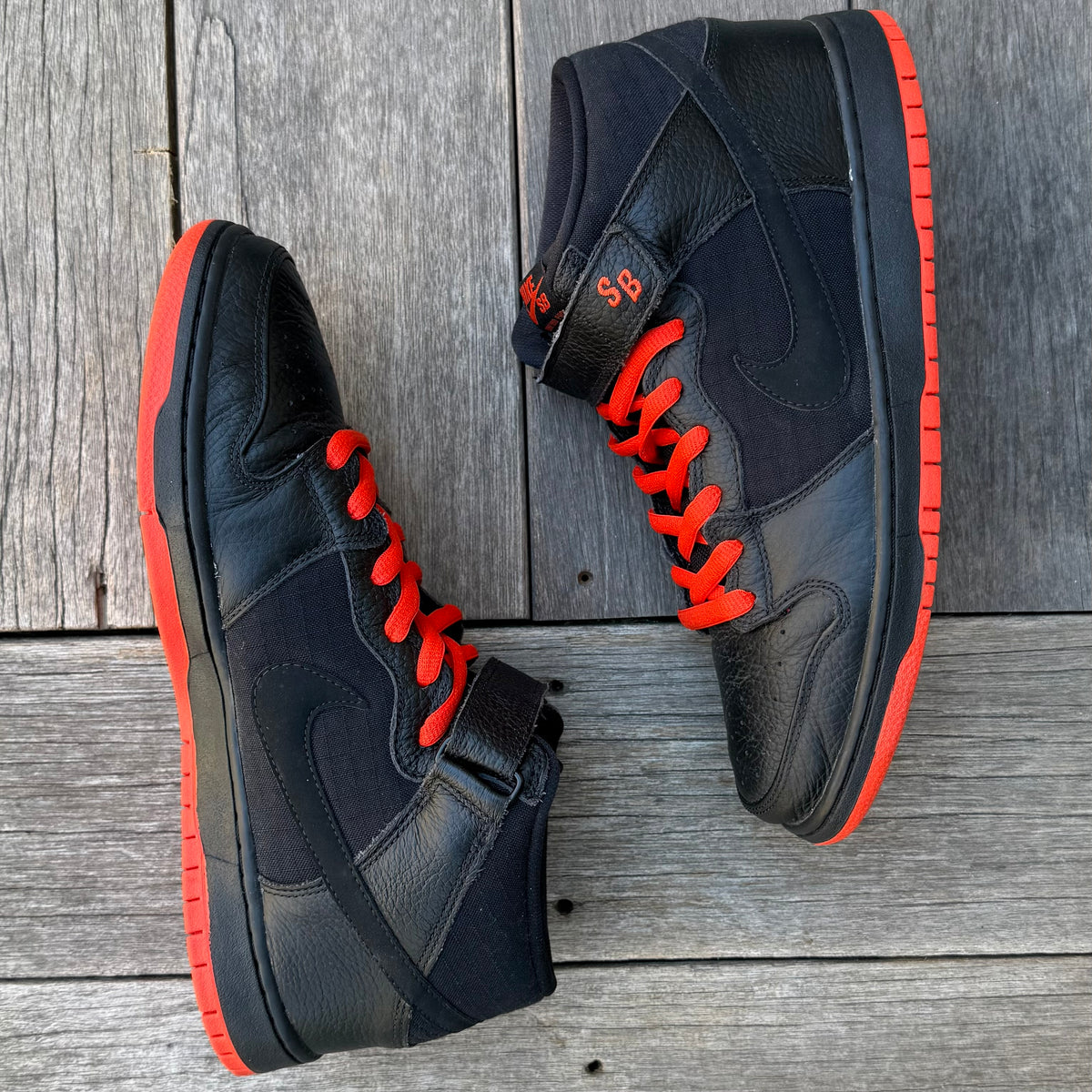Nike SB Dunk Mid Halloween Size 12