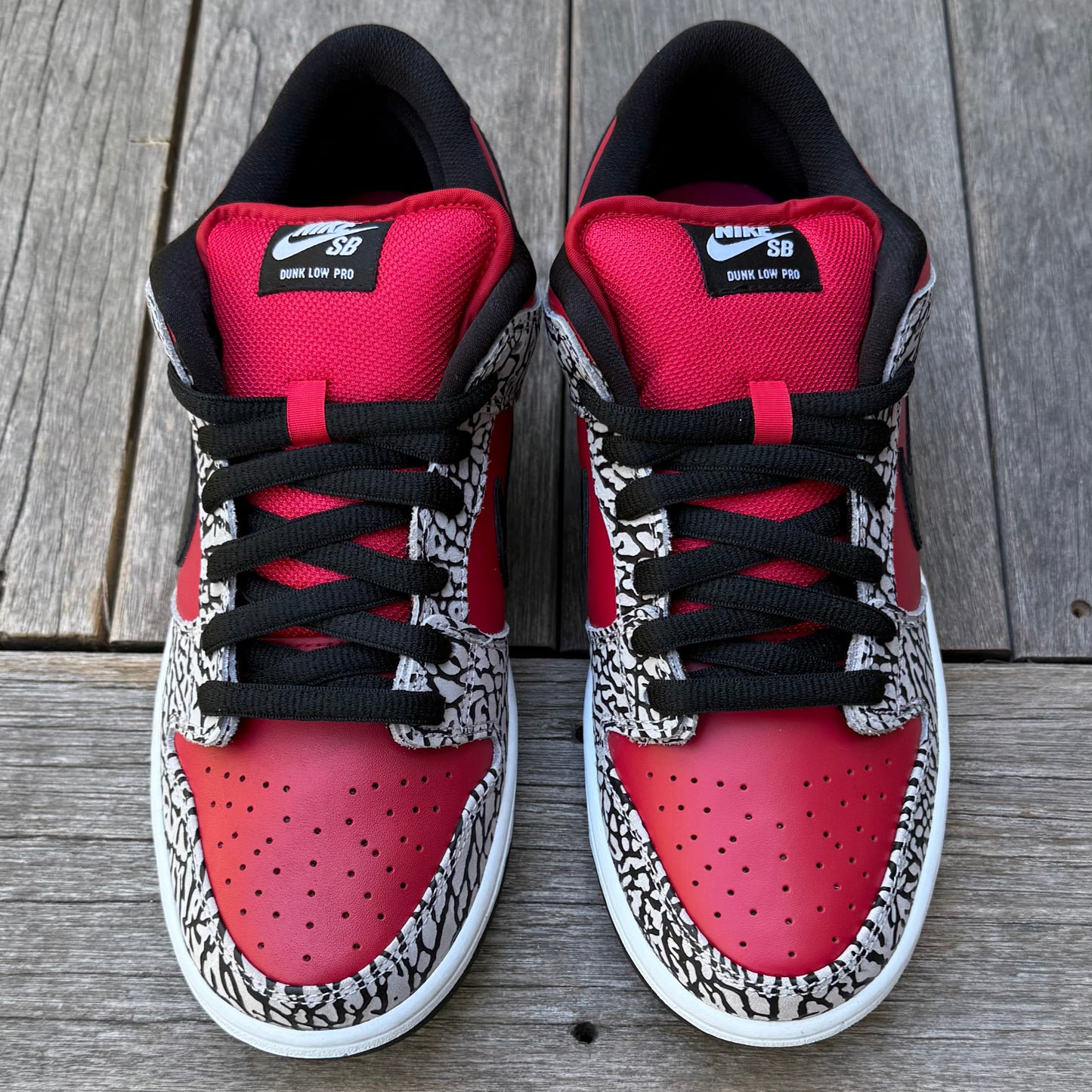 Nike SB Dunk Low Red Cement Supreme Size 9.5