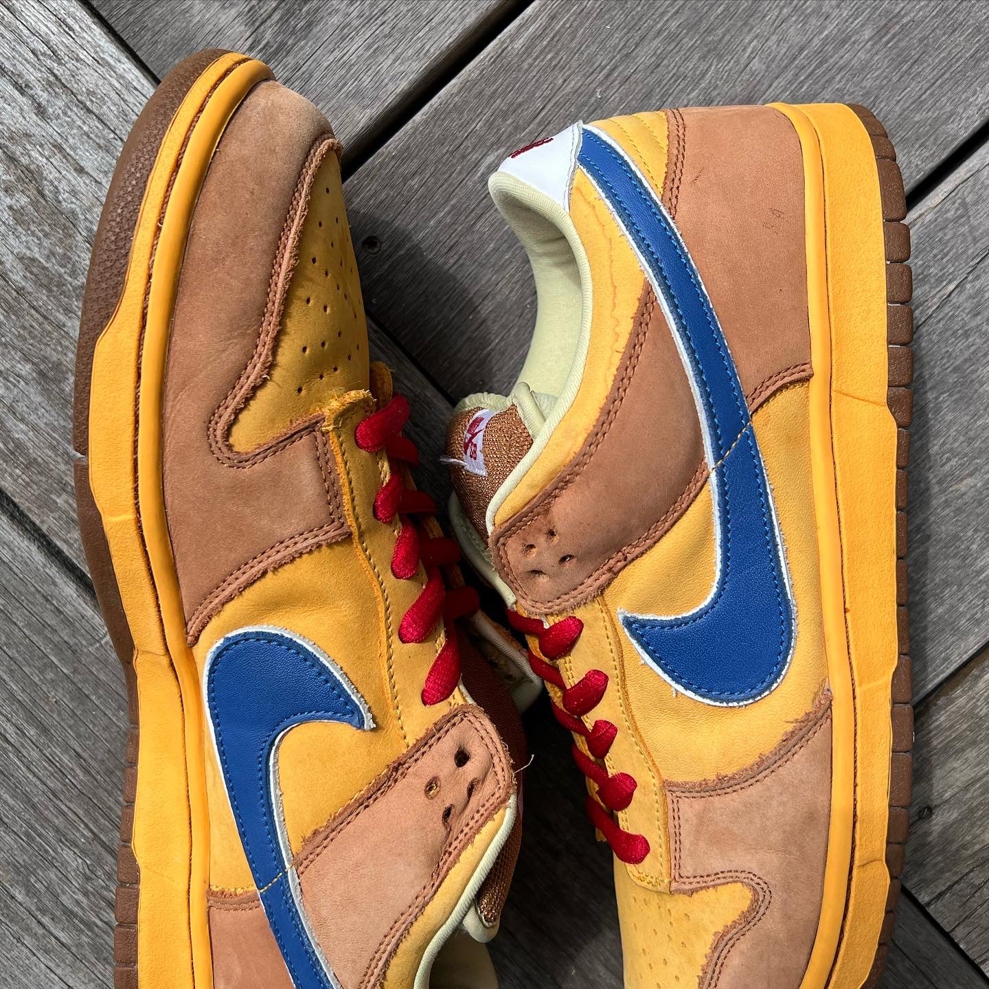 Nike SB Dunk Low Newcastle Brown Ale Size 14