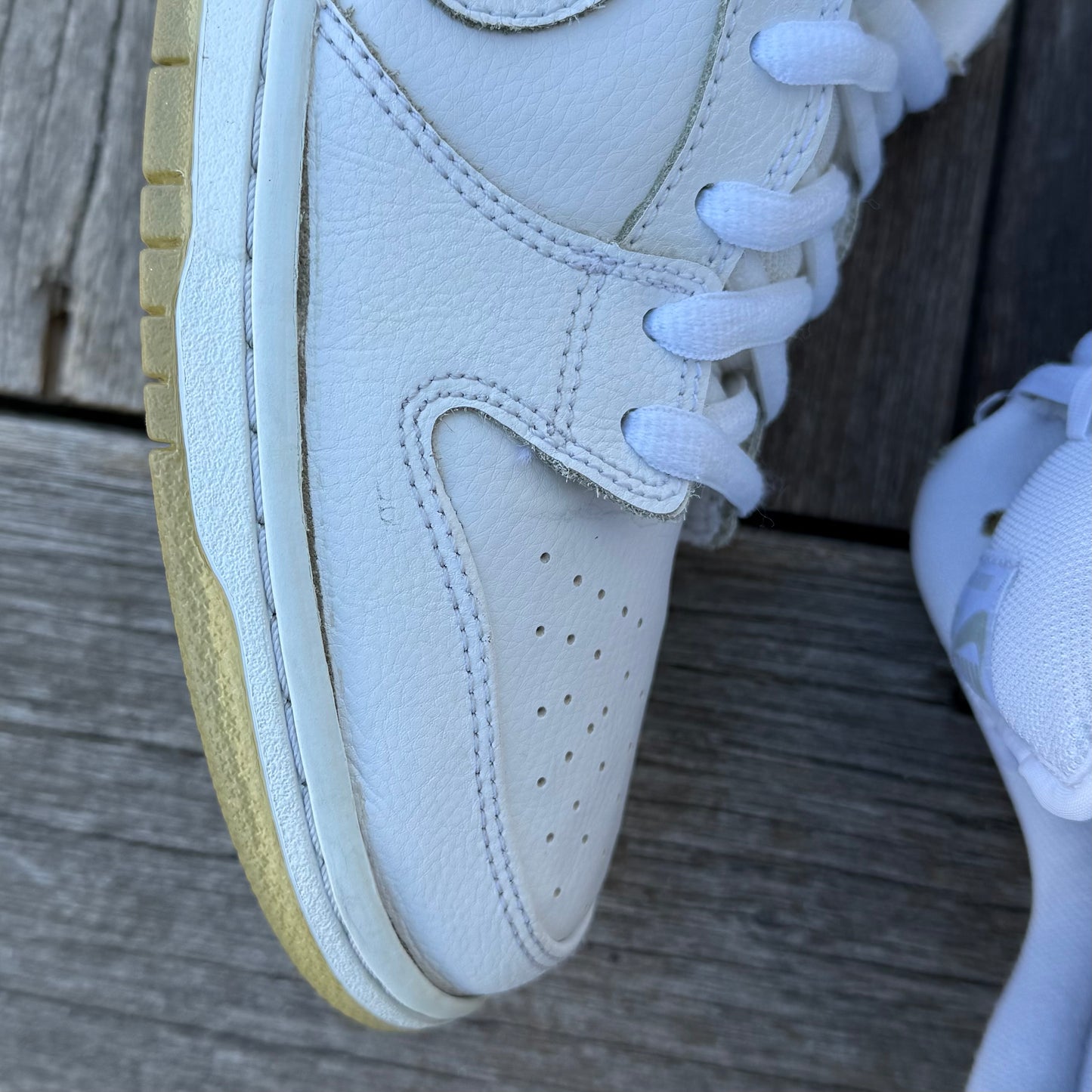 Nike SB Dunk Low White Ice Size 11