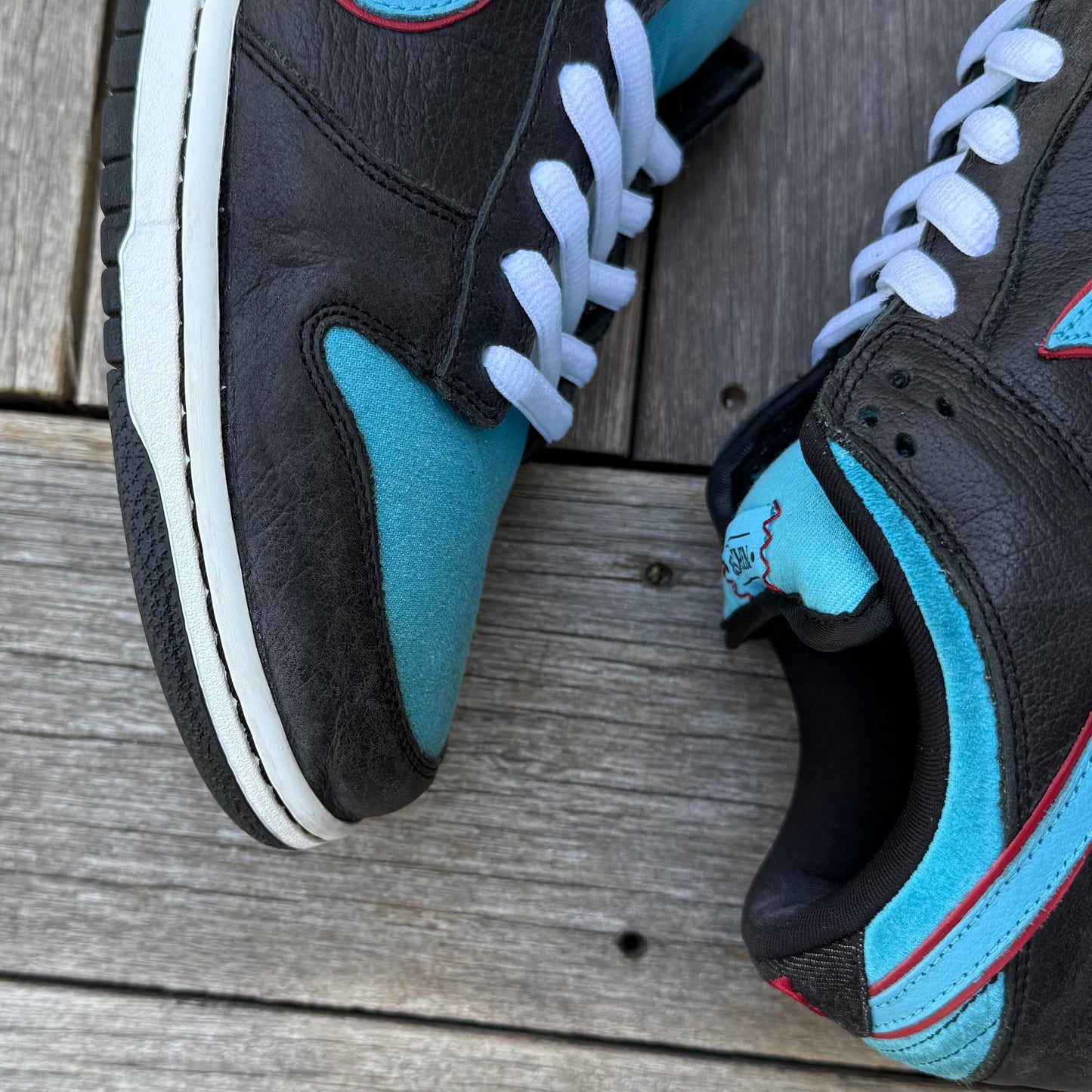 Nike SB Dunk Low Angels & Demons Size 11.5