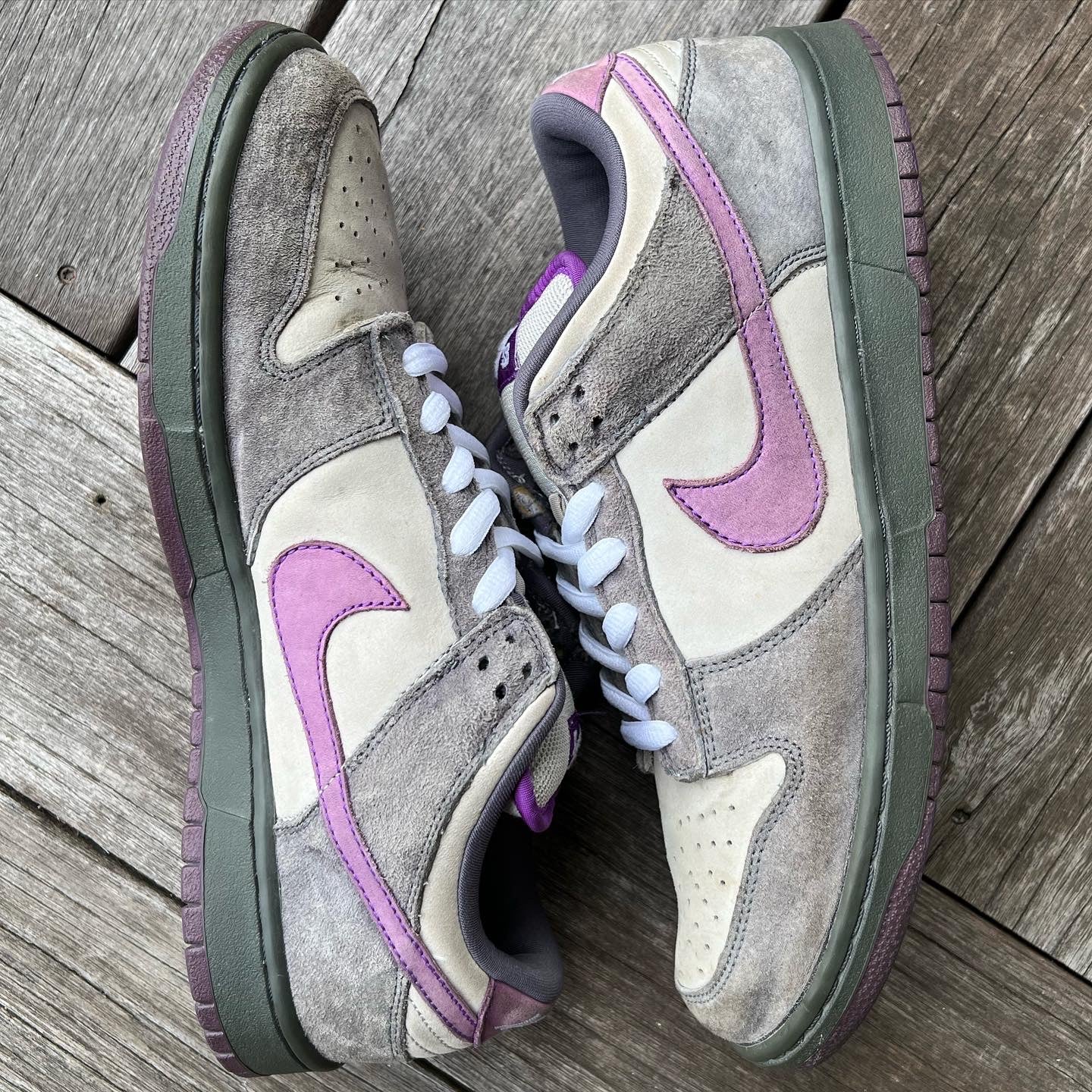 Nike SB Dunk Low Purple Pigeon Size 11