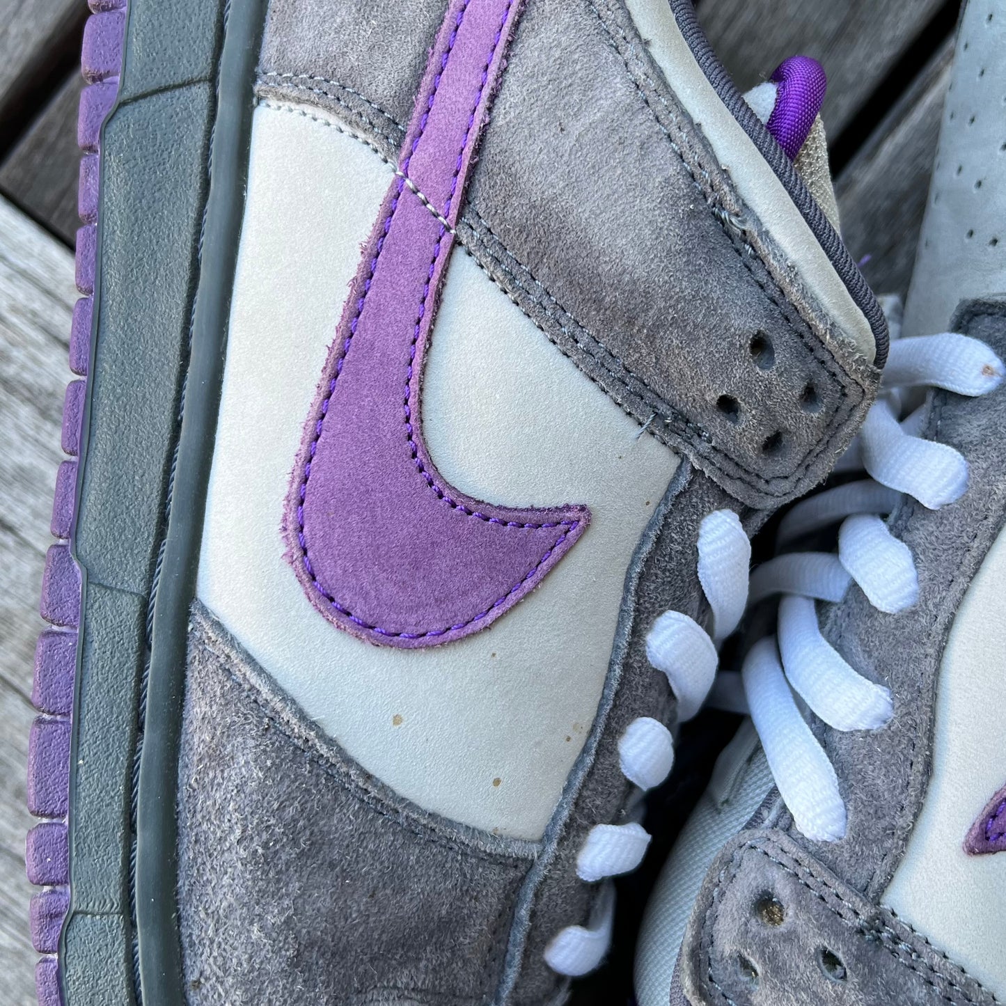 Nike SB Dunk Low Purple Pigeon Size 11