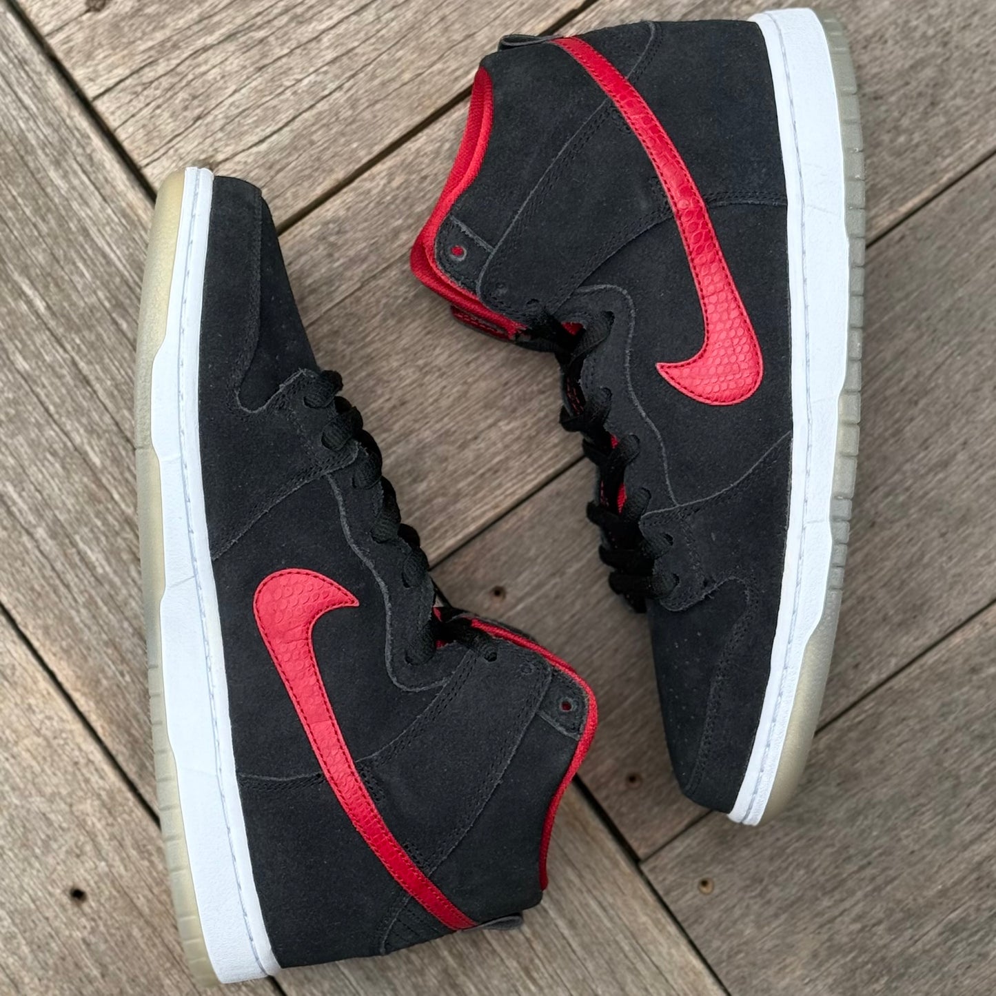Nike SB Dunk High Bred JPack Black/Gym Red Size 10.5