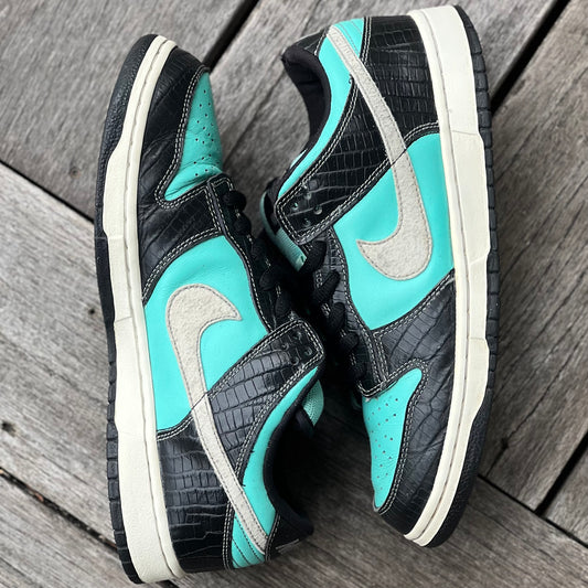 Nike SB Dunk Low Tiffany Diamond Size 9