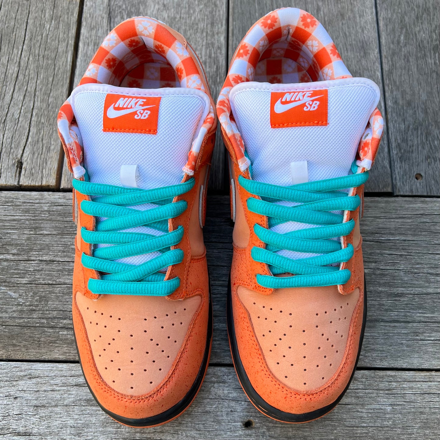 Nike SB Dunk Low Orange Lobster Size 9.5