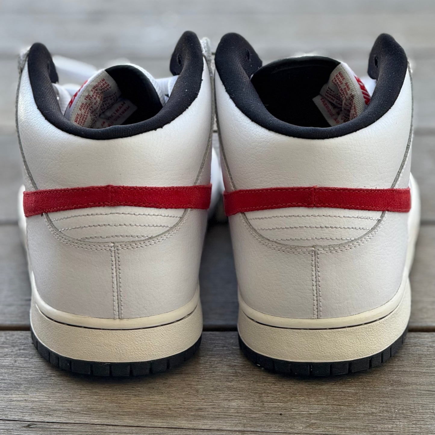 Nike SB Dunk Mid White Sport Red Black Size 13