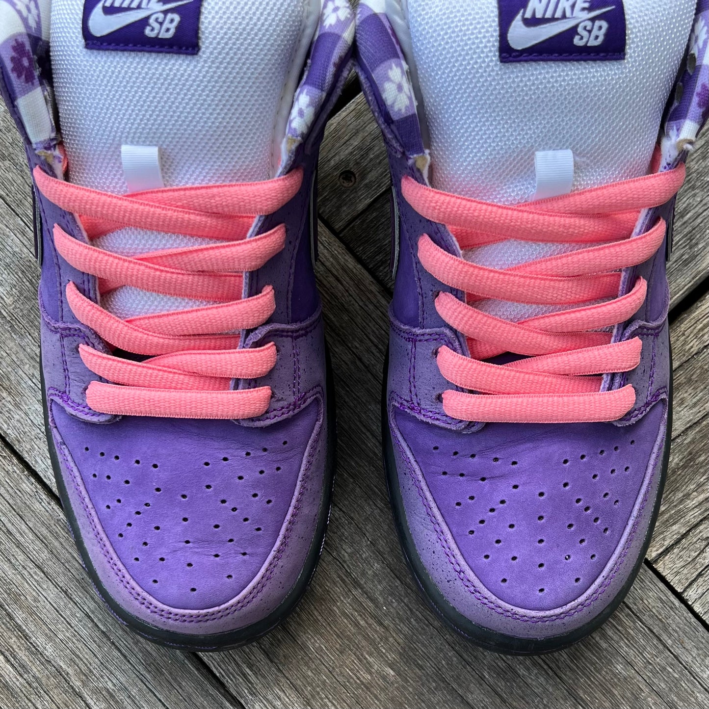 Nike SB Dunk Low Purple Lobster Size 8