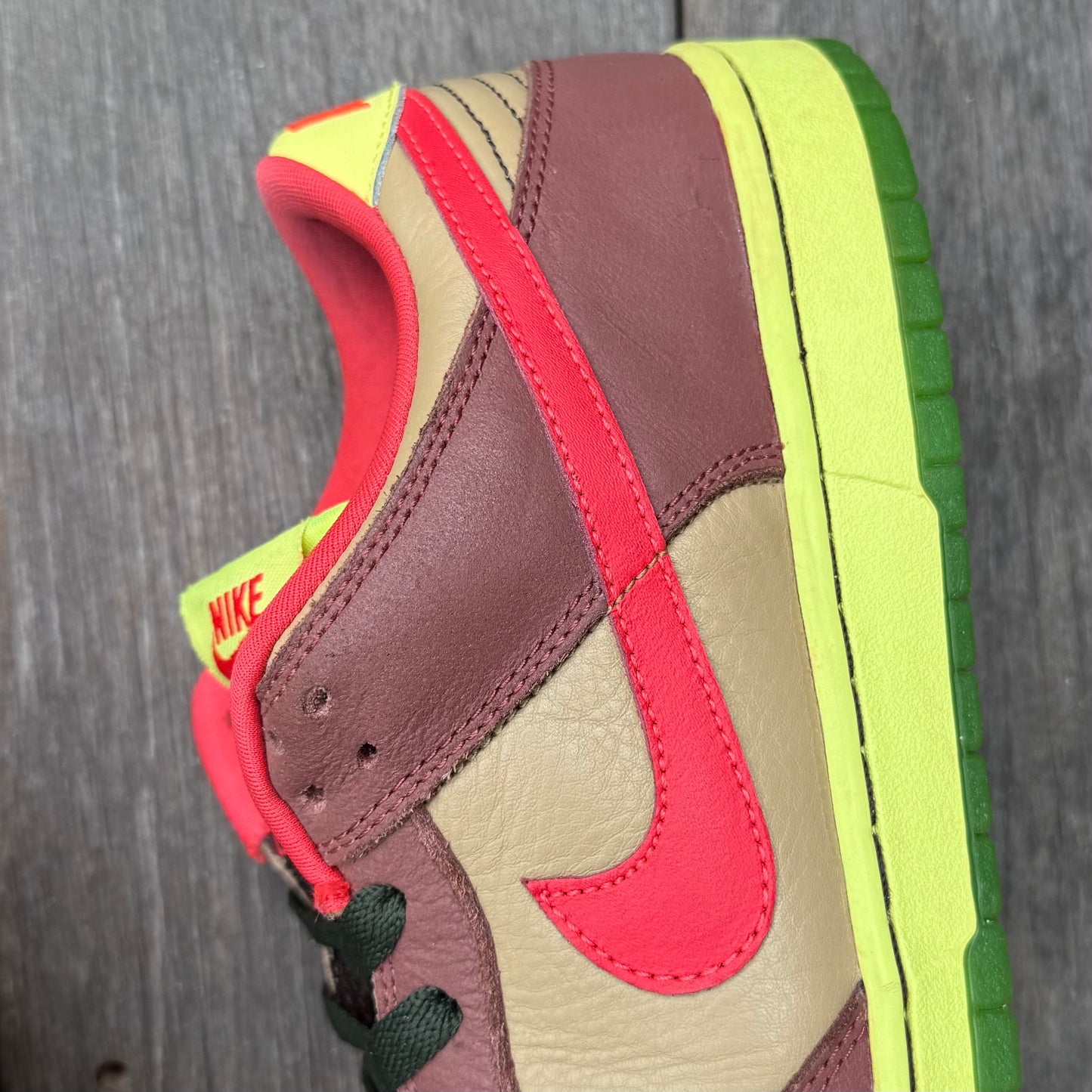 Nike SB Dunk Low Toxic Sea Robin Size 10.5