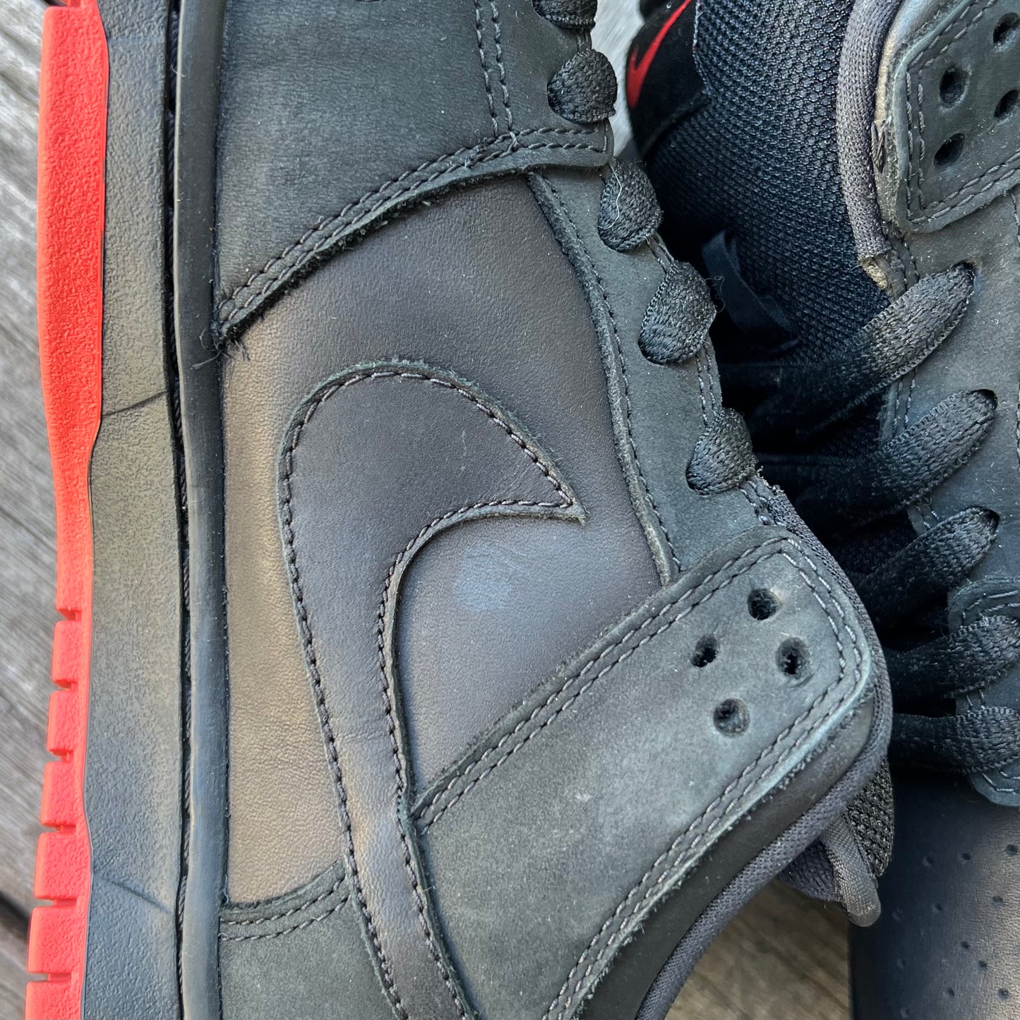 Nike SB Dunk Low Black Pigeon Size 10