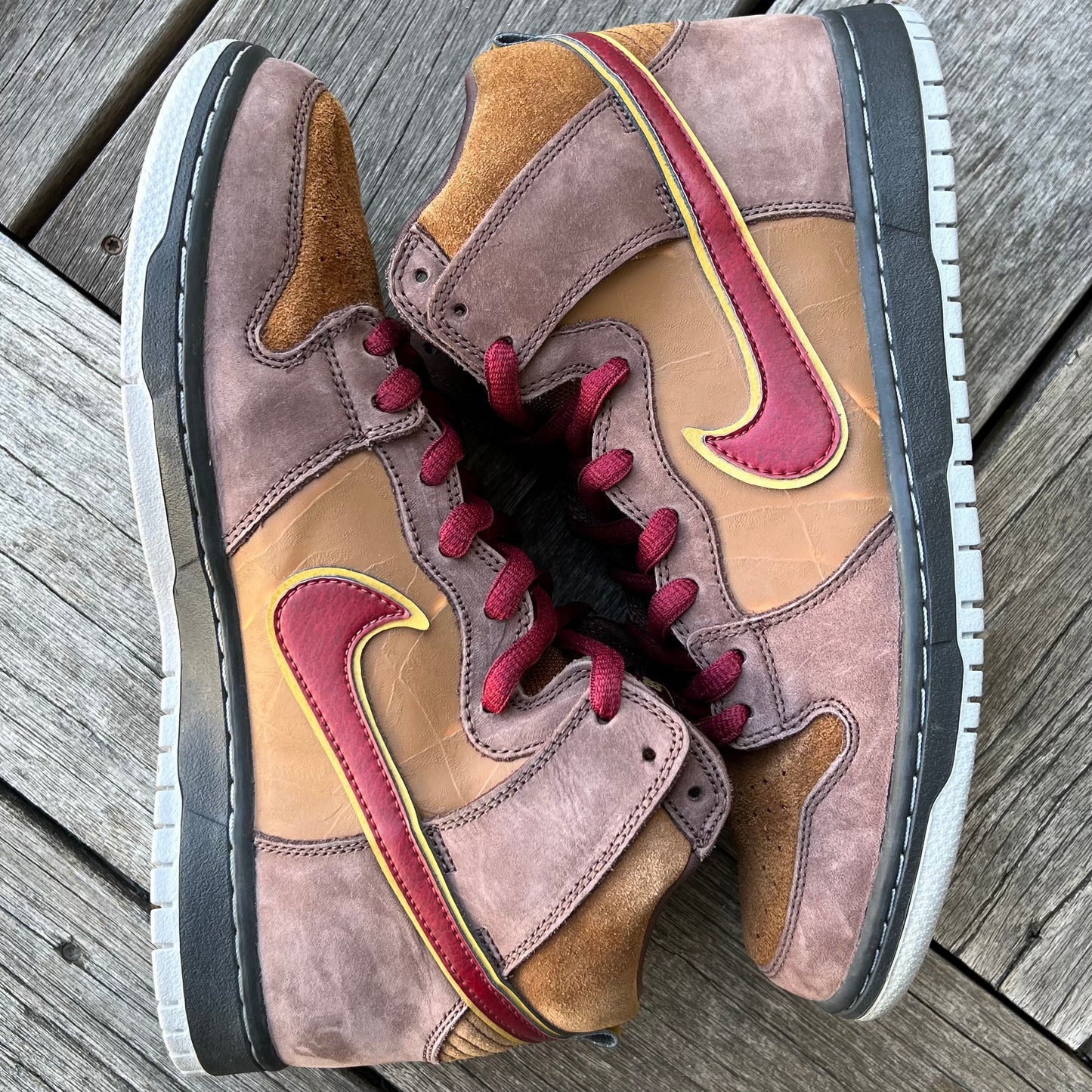 Nike SB Dunk High Cigar City Size 9.5