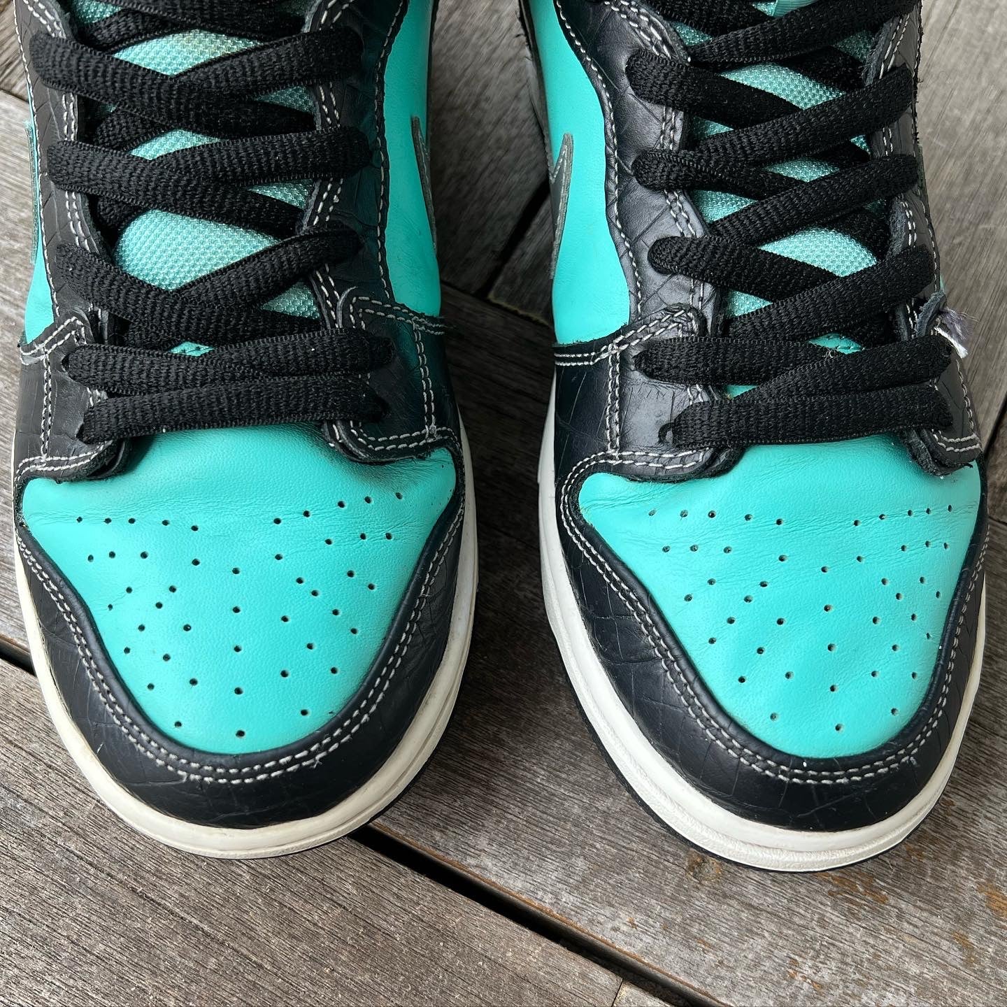 Nike SB Dunk High Tiffany Size 9