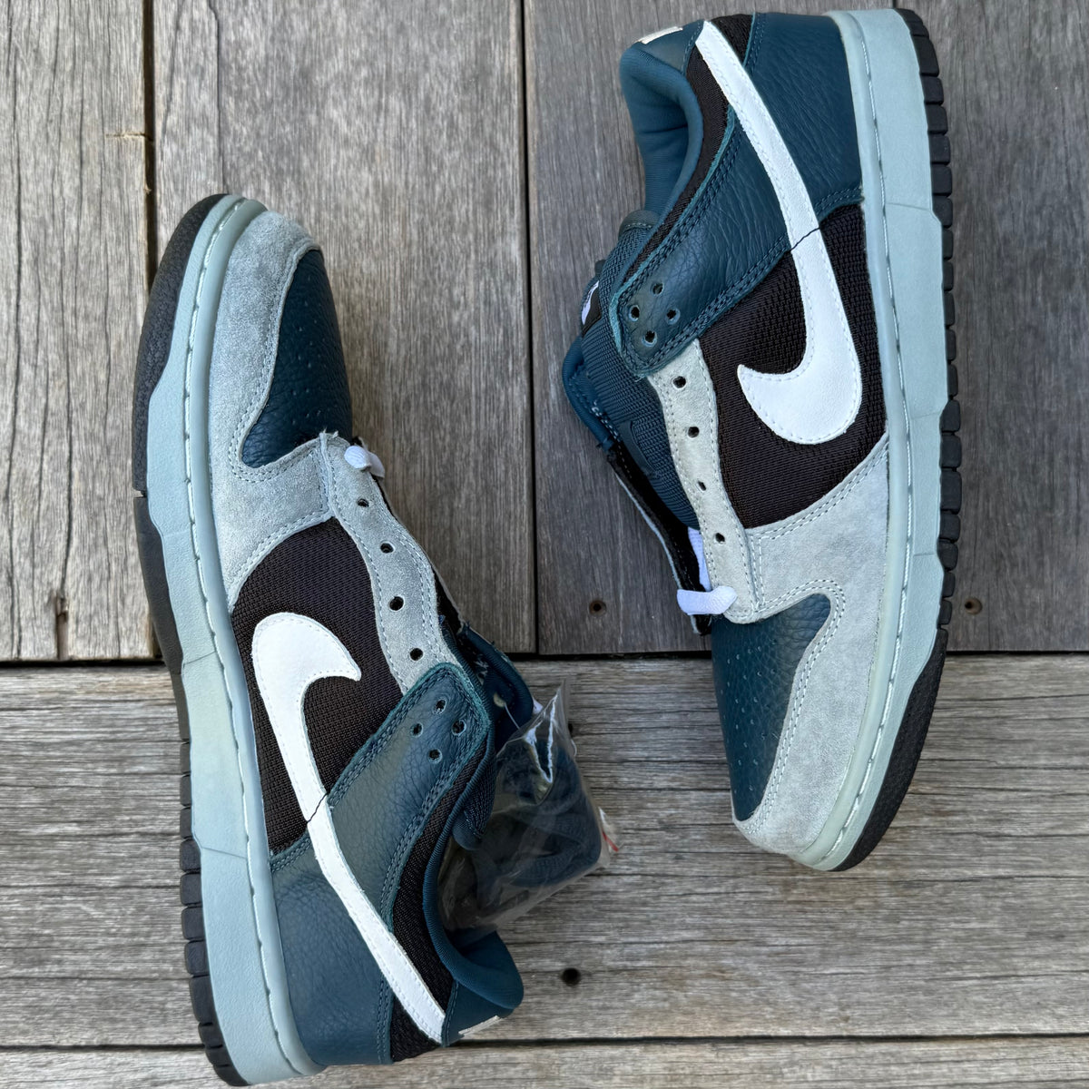 Nike SB Dunk Low Futura Size 9.5