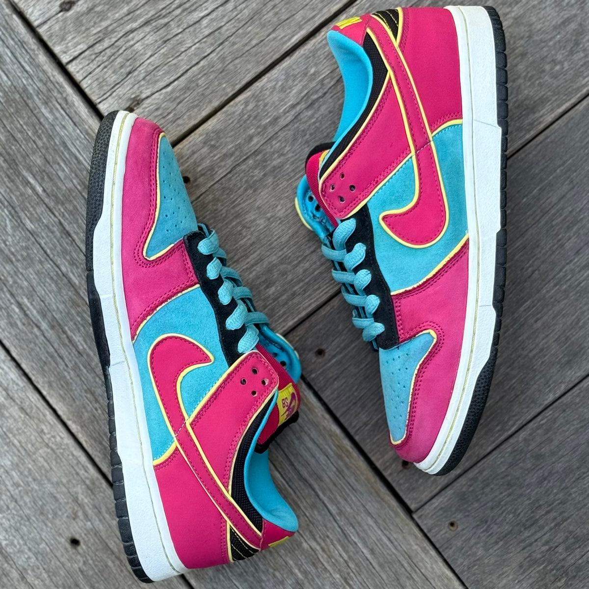 Nike SB Dunk Low Miss PacMan Size 9