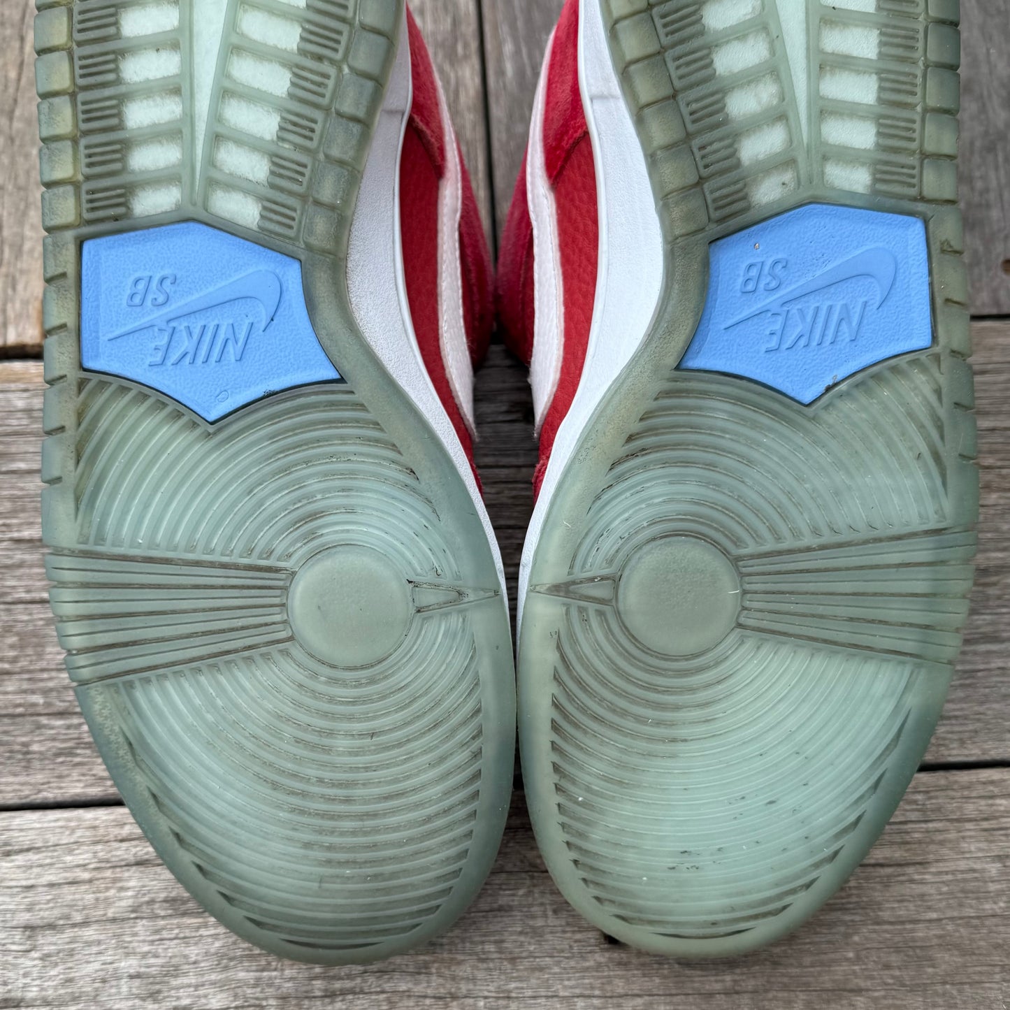 Nike SB Dunk Low Challenge Red Size 8.5