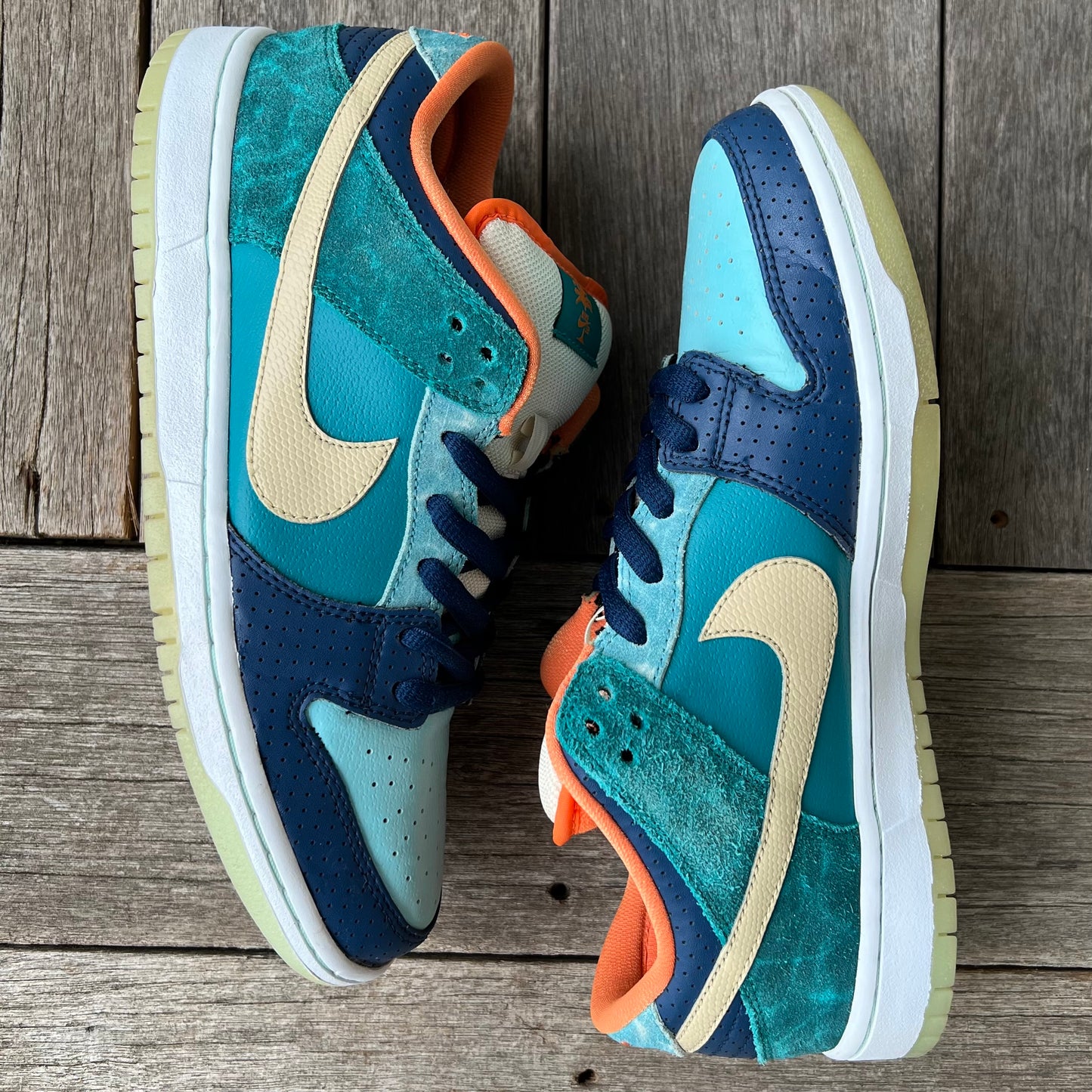 Nike SB Dunk Low MIA Skateshop Size 10