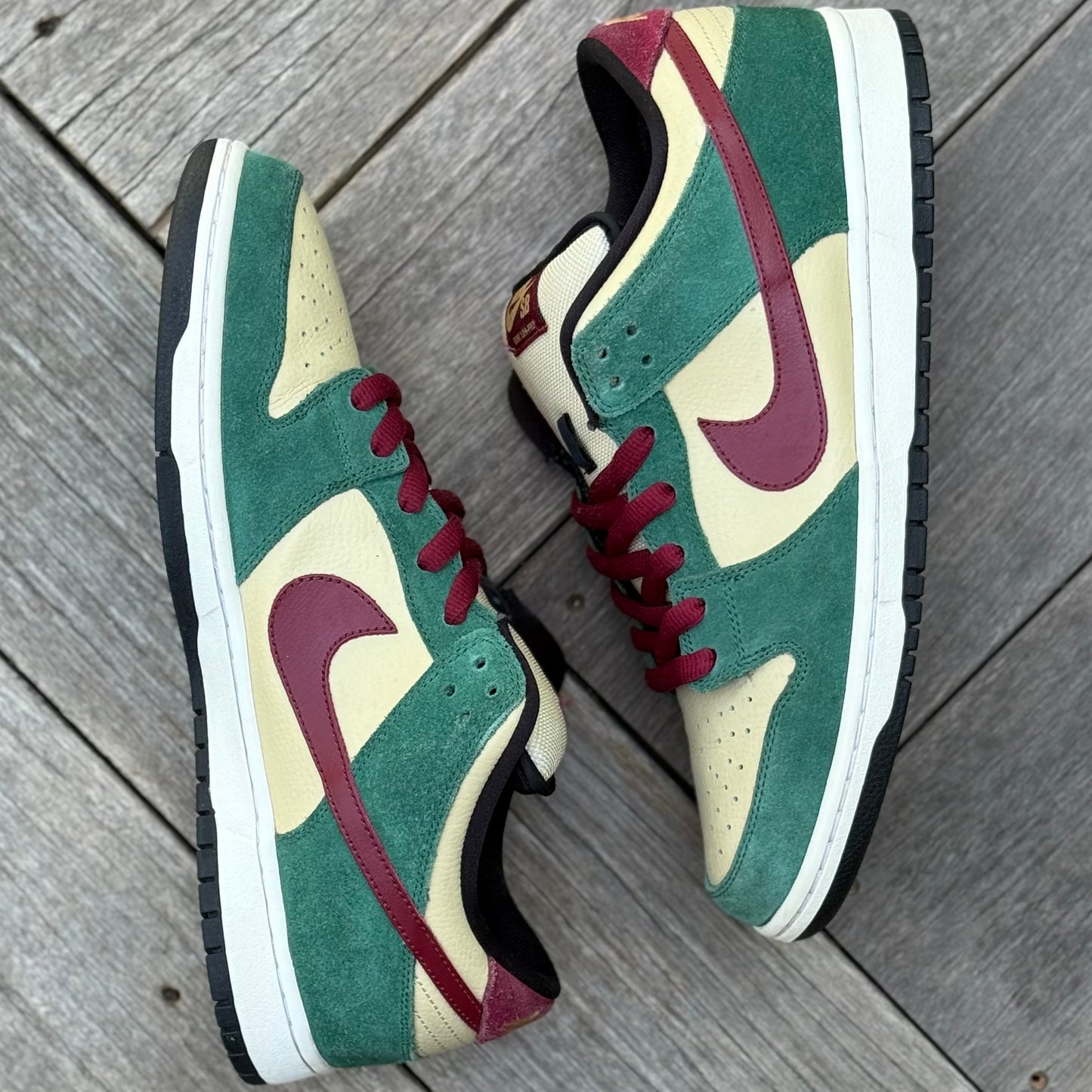 Nike SB Dunk Low Jameson Vegas Gold Size 12