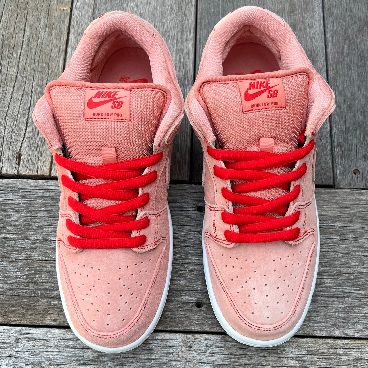 Nike SB Dunk Low Pink Pig Size 10