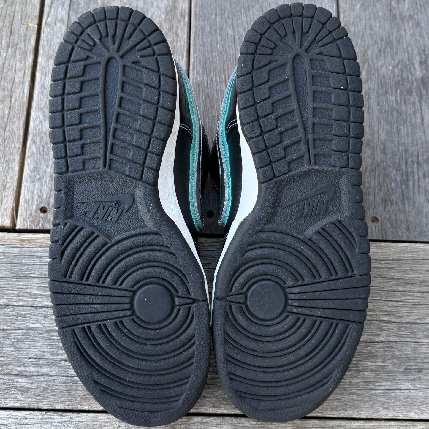 Nike SB Dunk Low Black Diamond Size 9